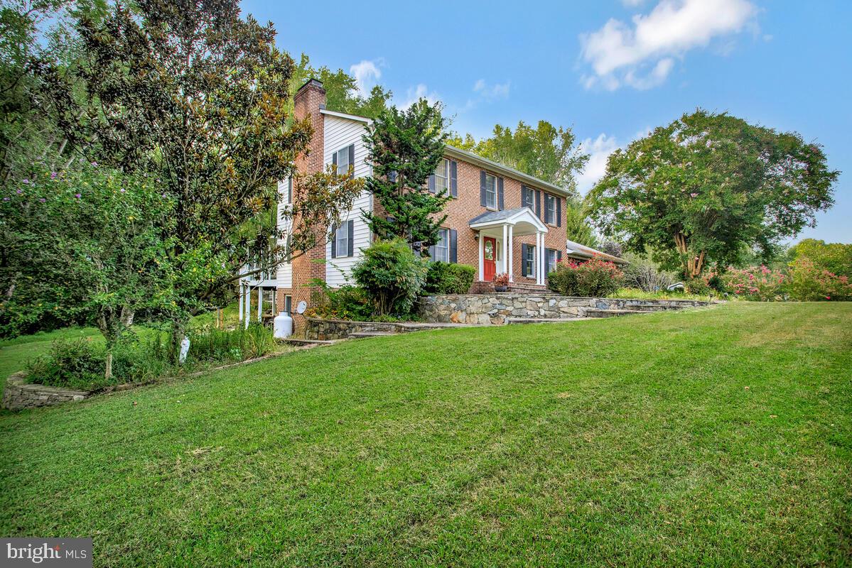 STONE FARM - Residential