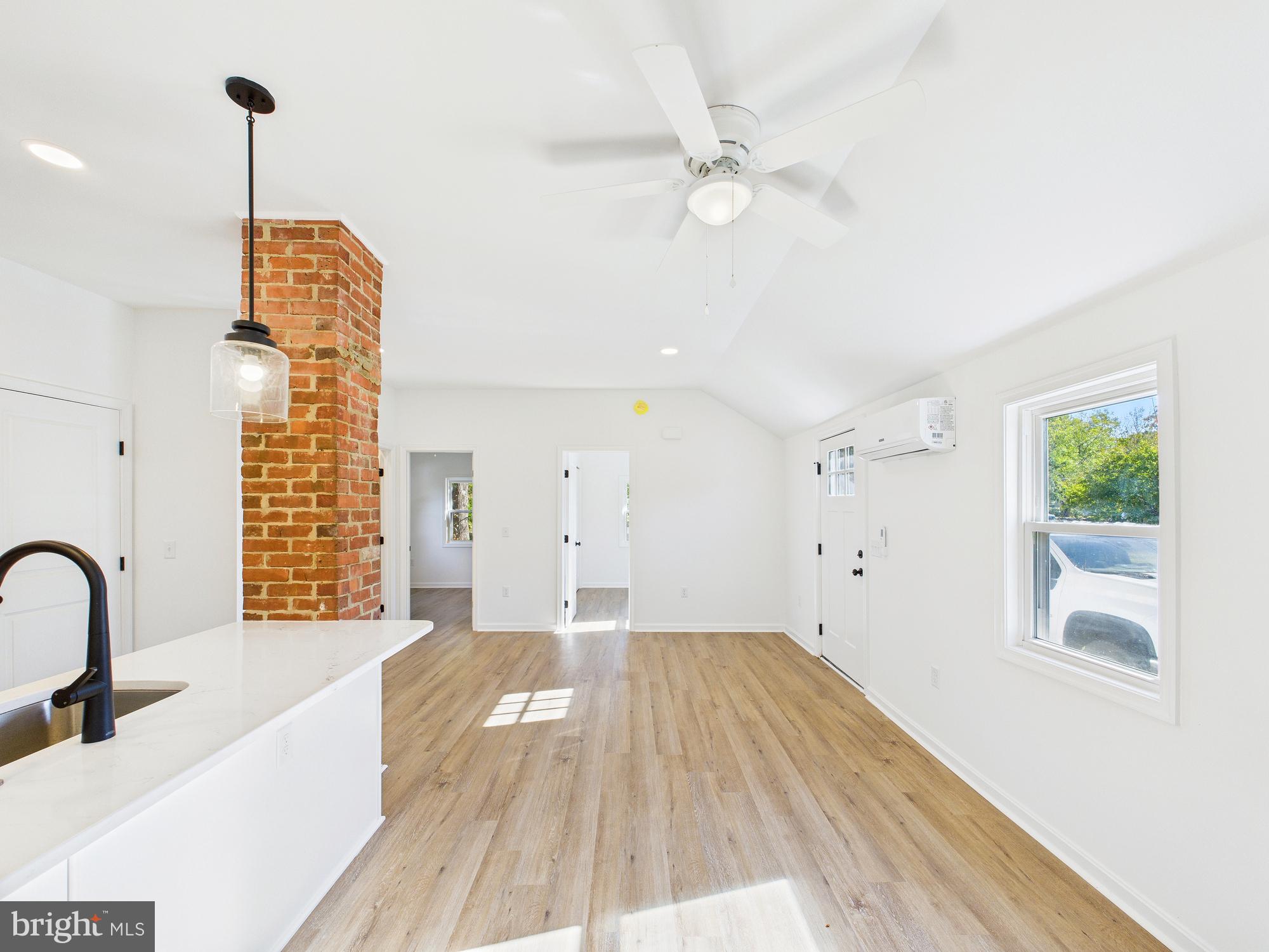 28272 RIVERSIDE DR EXT