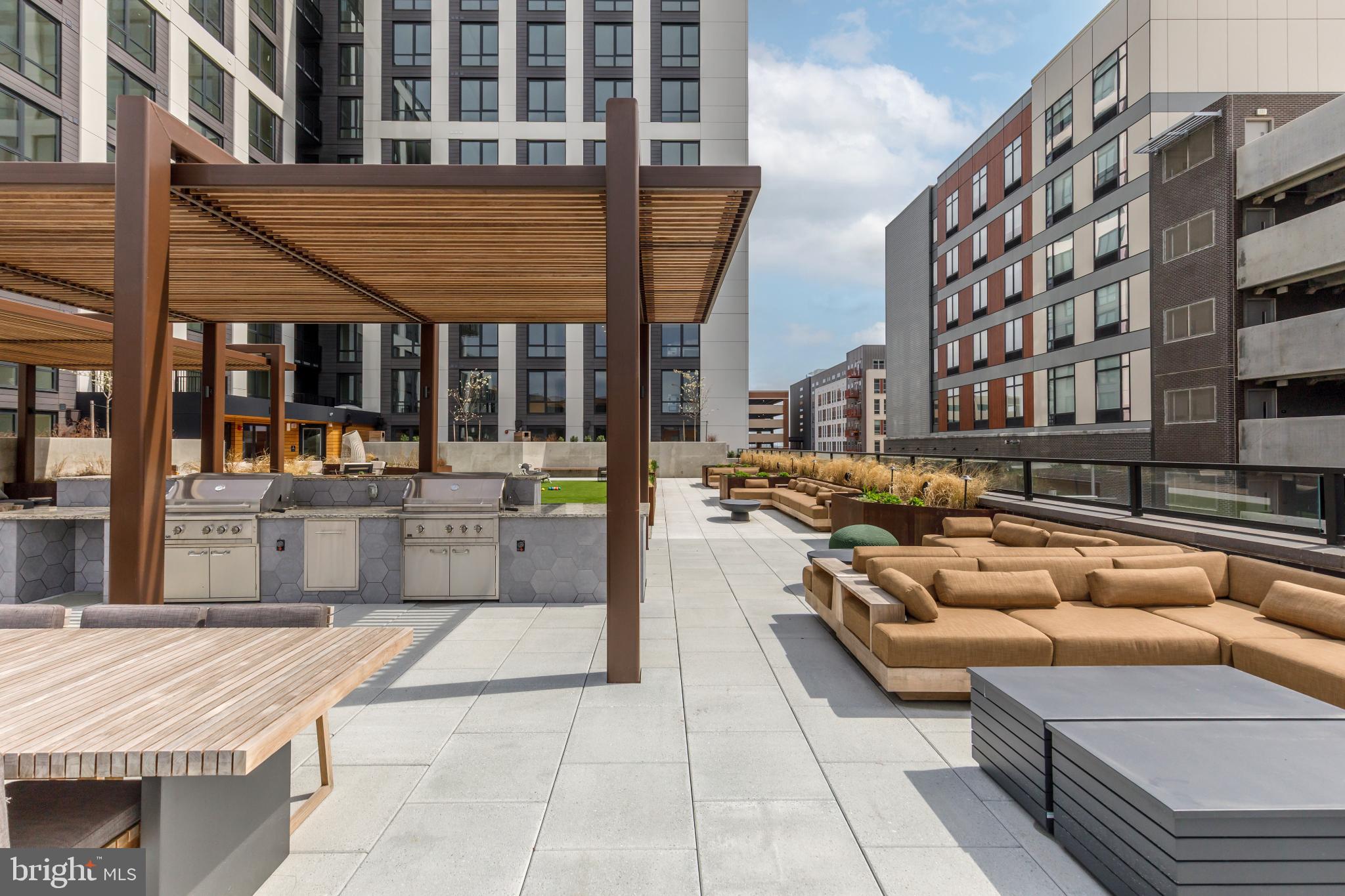 FALLS CHURCH CITY - Residential