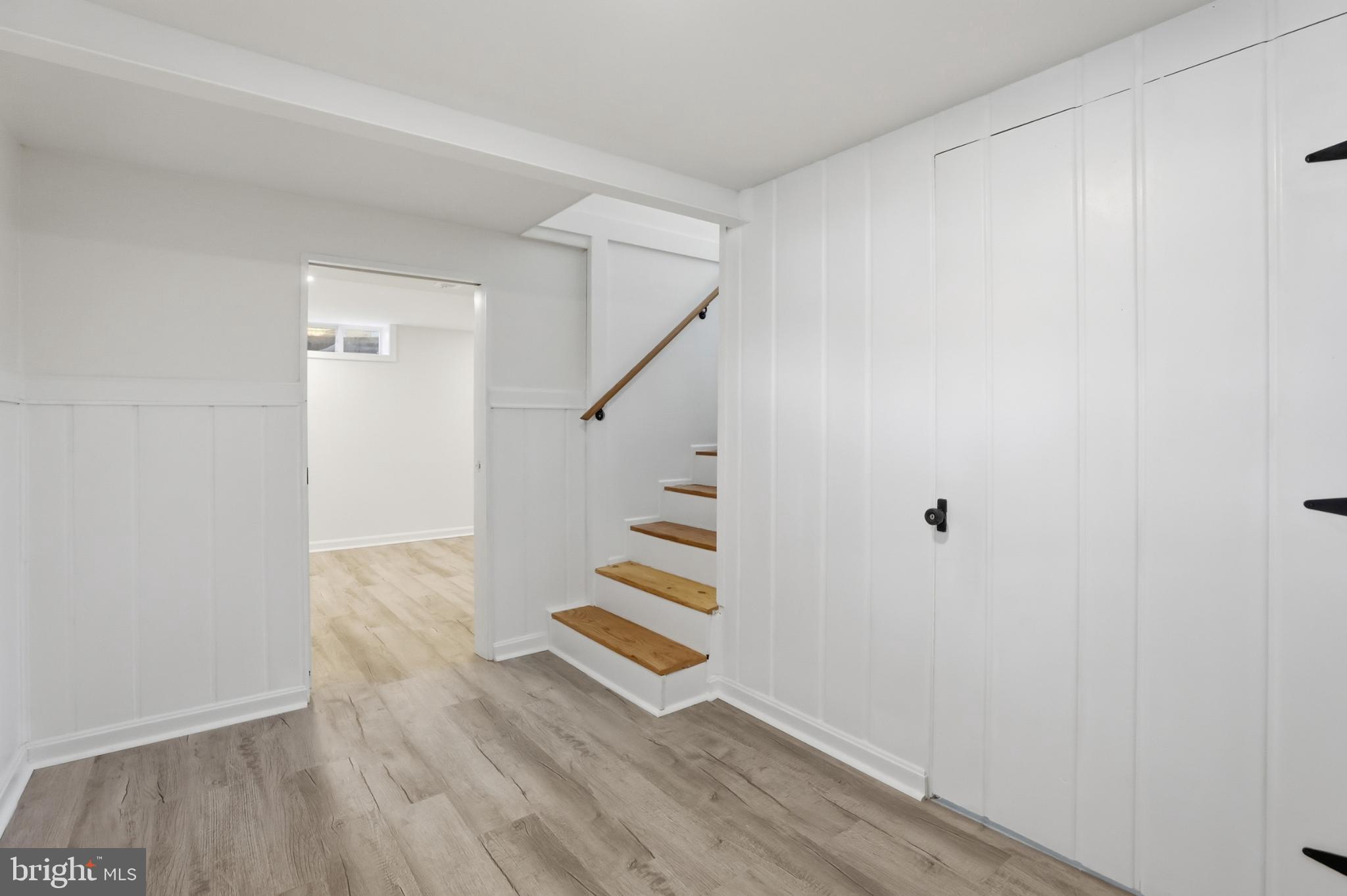 MADISON MANOR - Residential