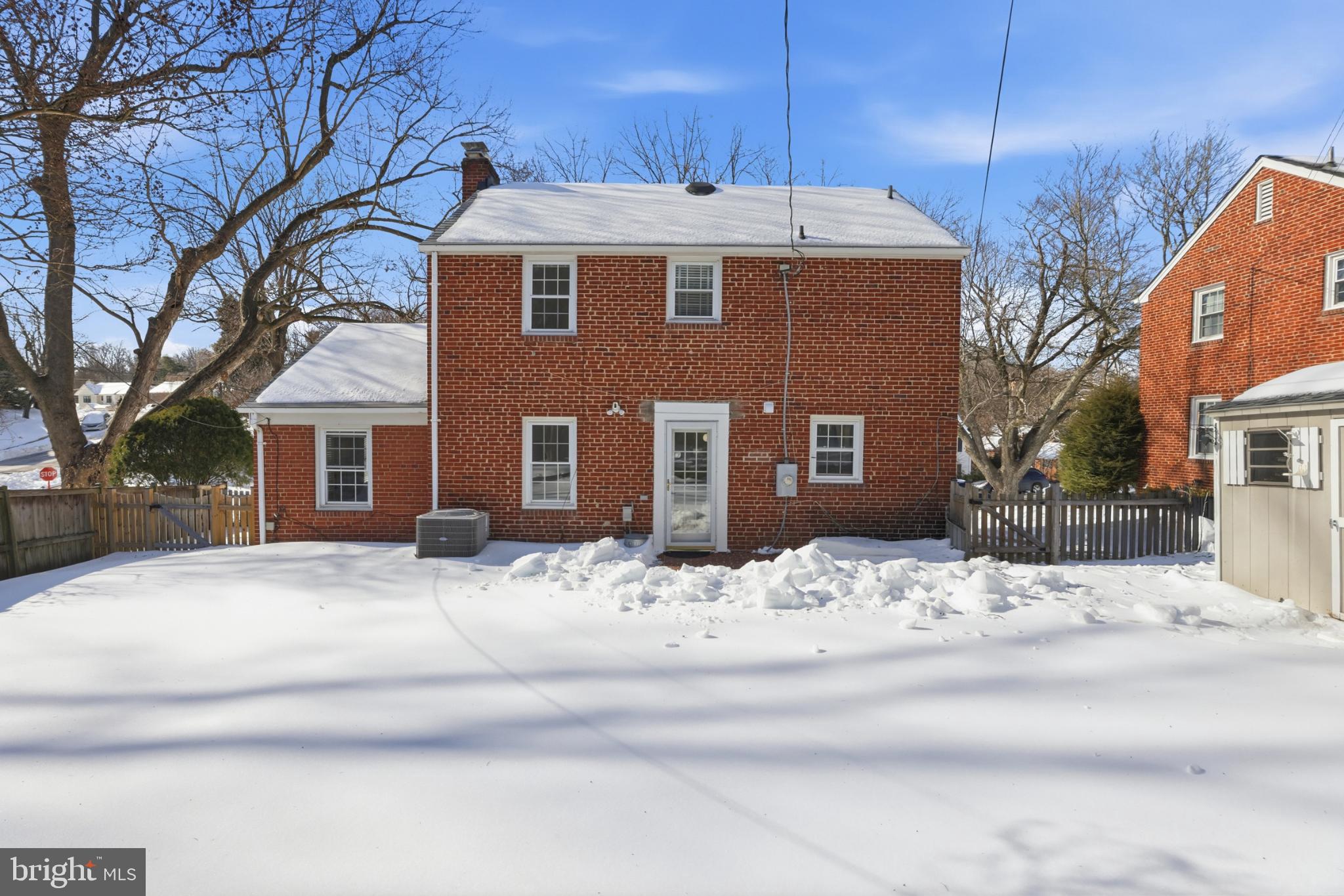 MADISON MANOR - Residential