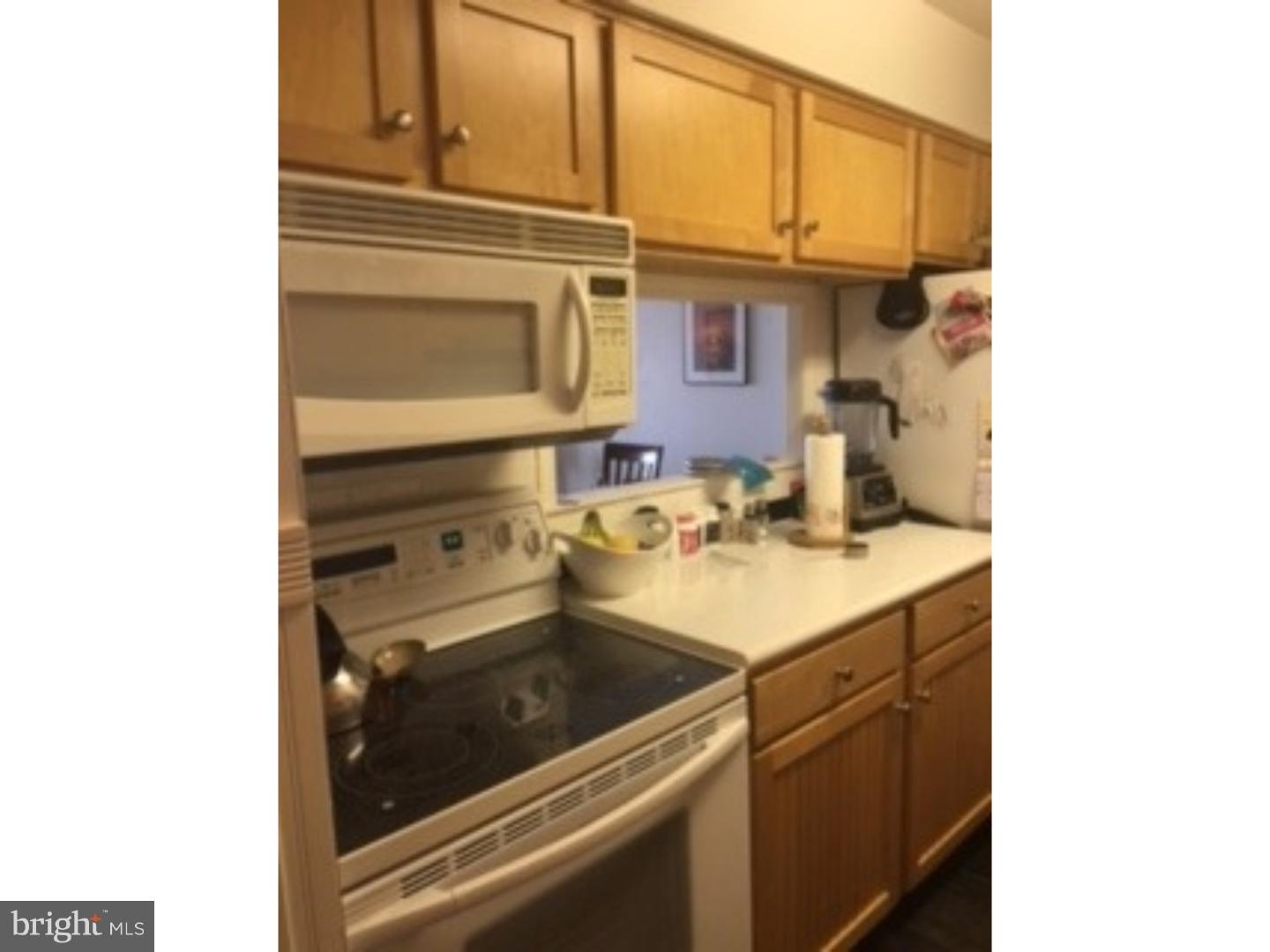 AVENUE OF THE ARTS - Residential Lease