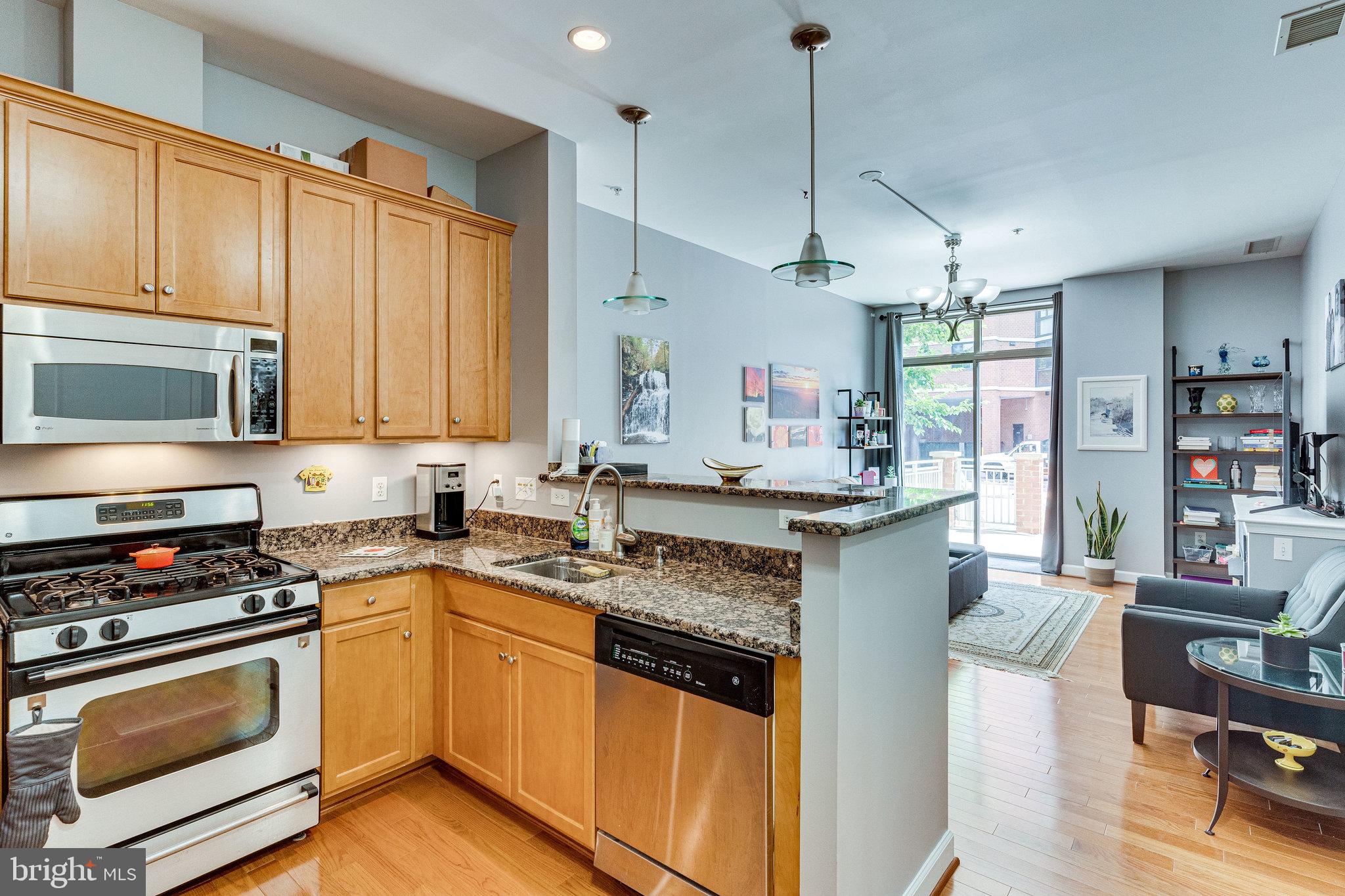 1000 N RANDOLPH STREET 105