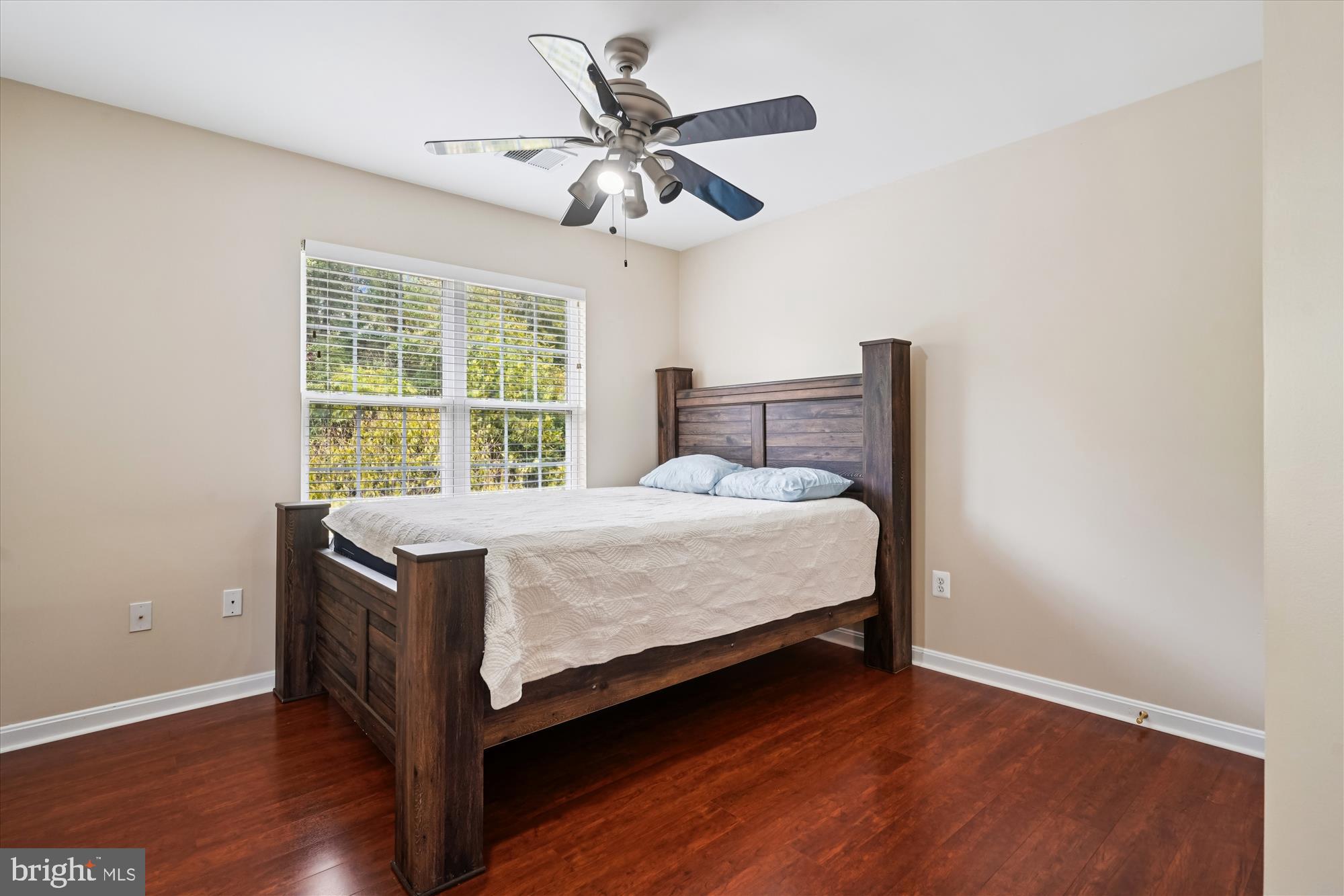 FRANKLIN SQUARE - Residential