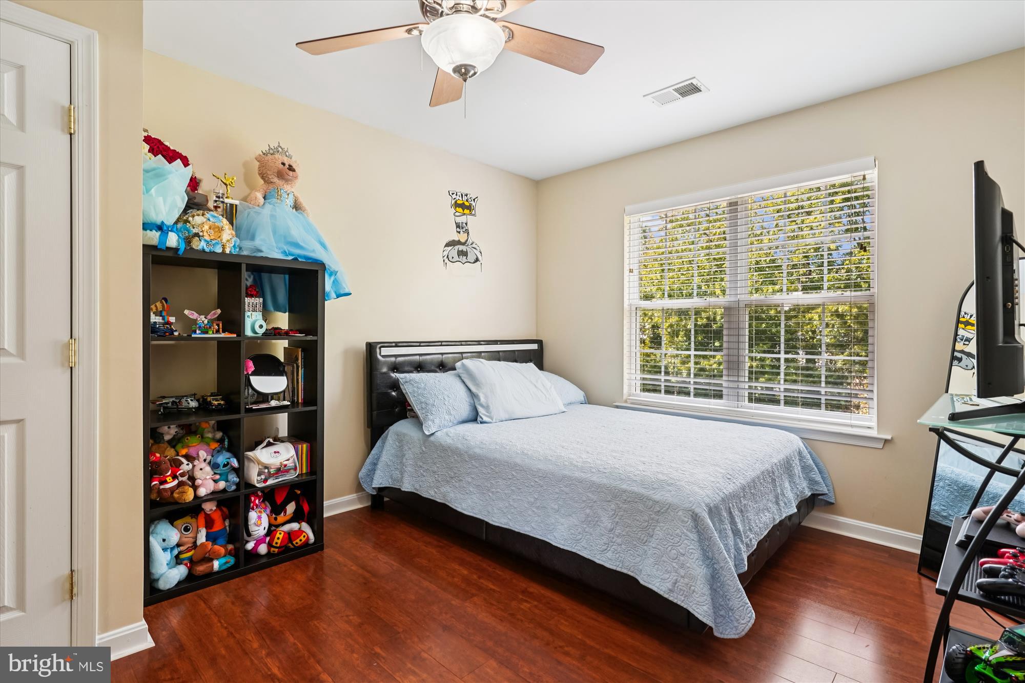 FRANKLIN SQUARE - Residential