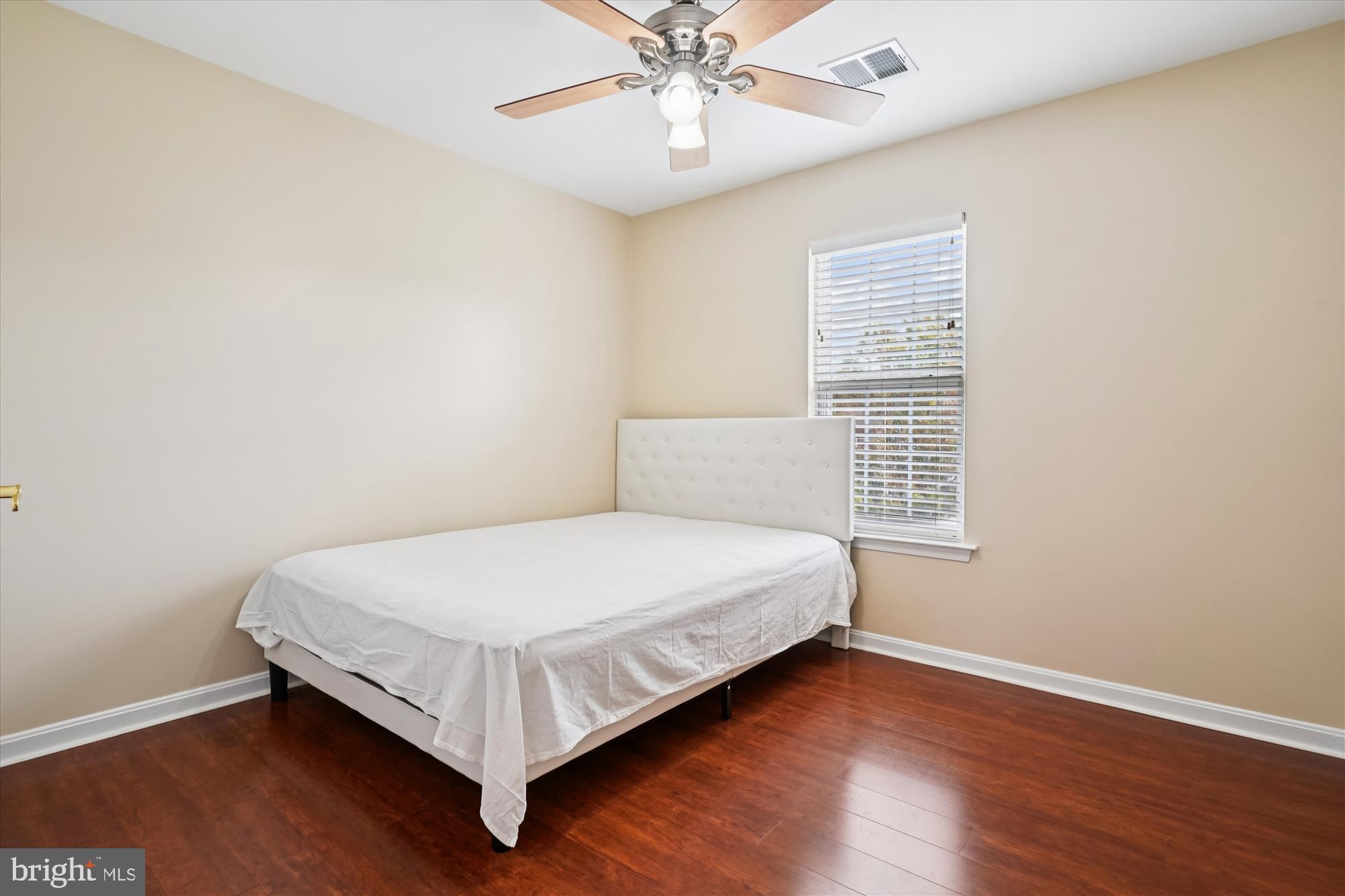 FRANKLIN SQUARE - Residential