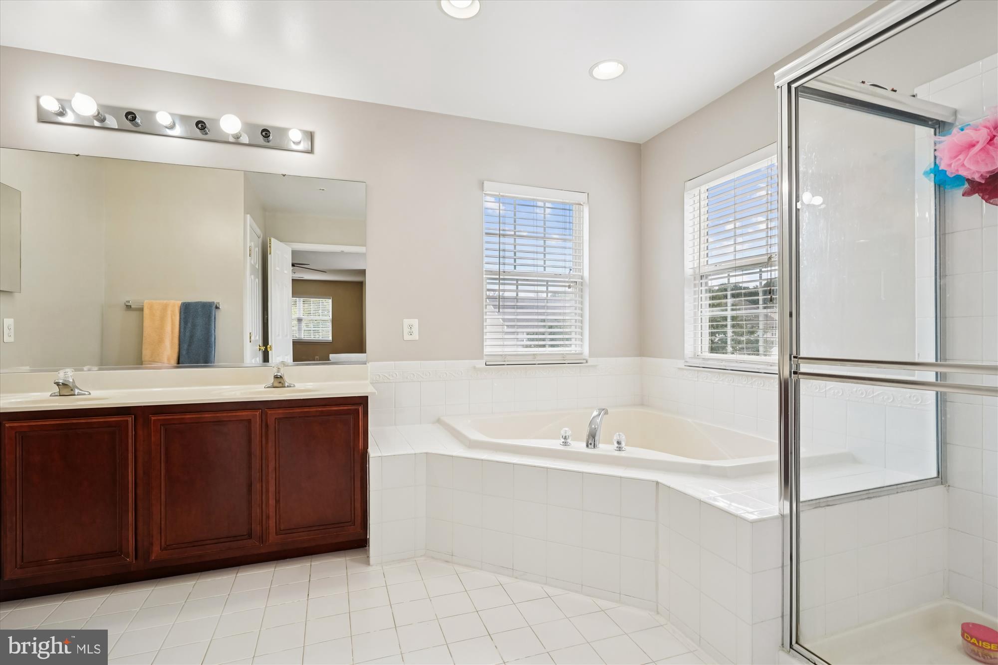 FRANKLIN SQUARE - Residential