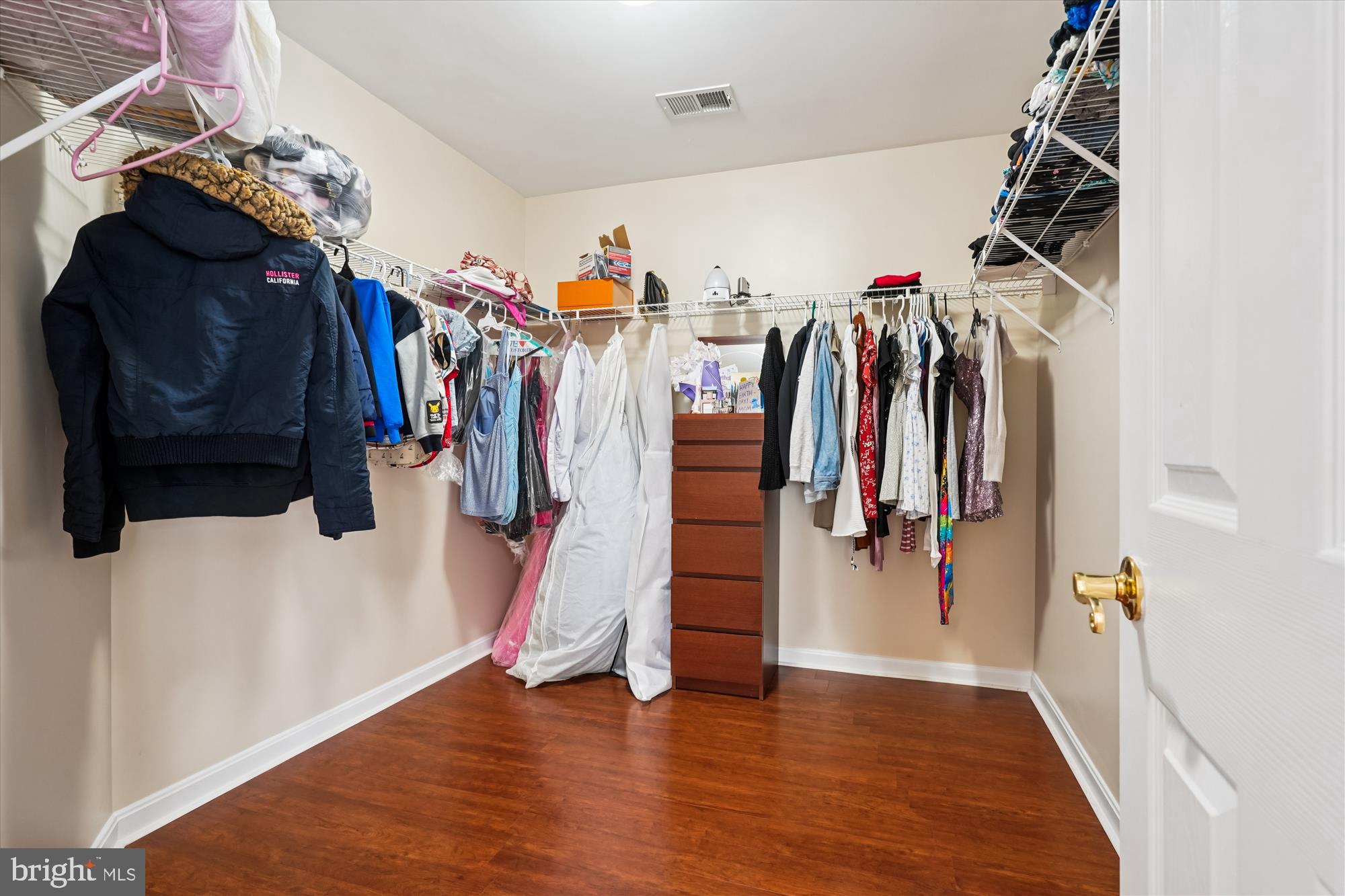 FRANKLIN SQUARE - Residential