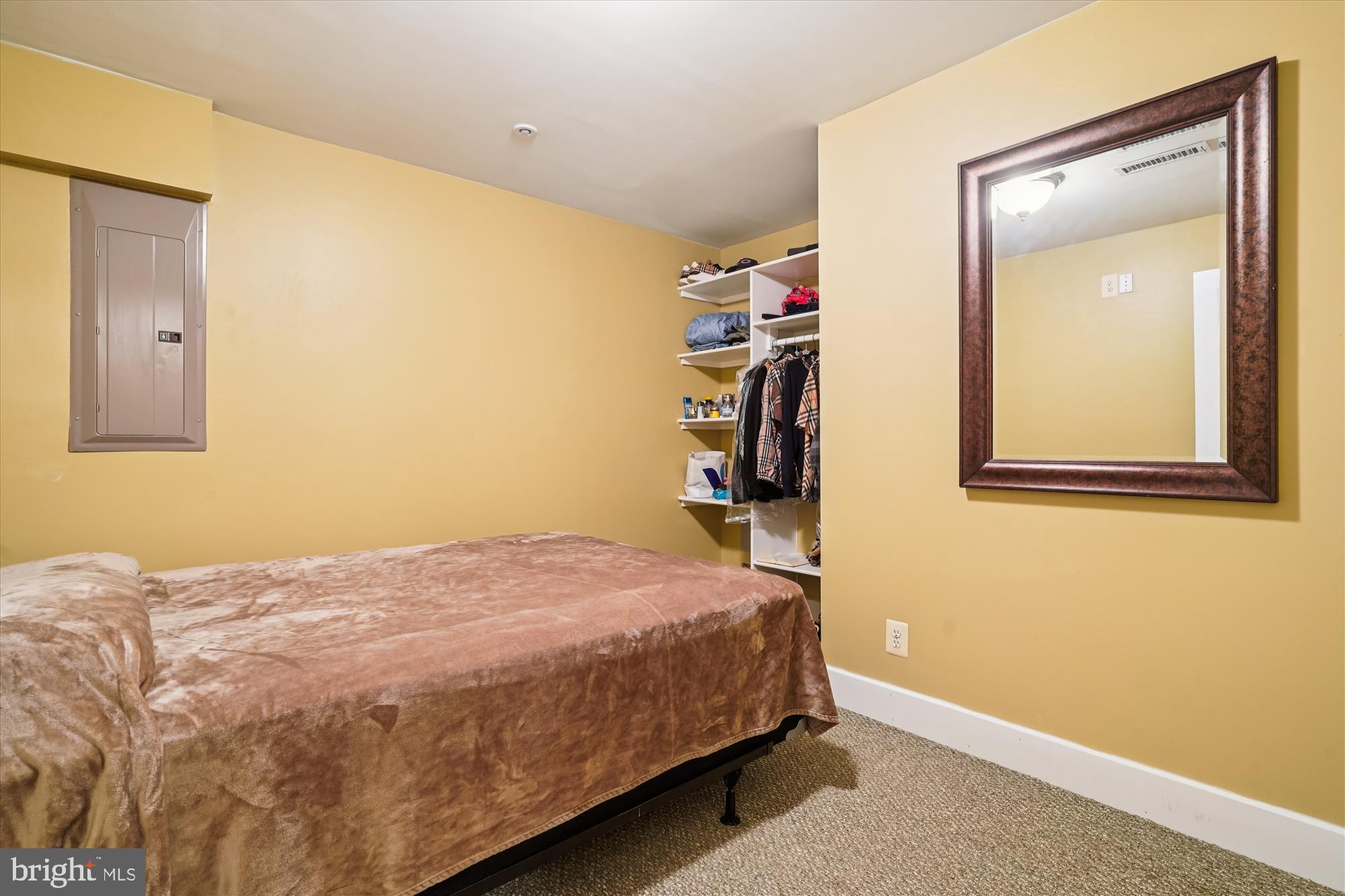 FRANKLIN SQUARE - Residential