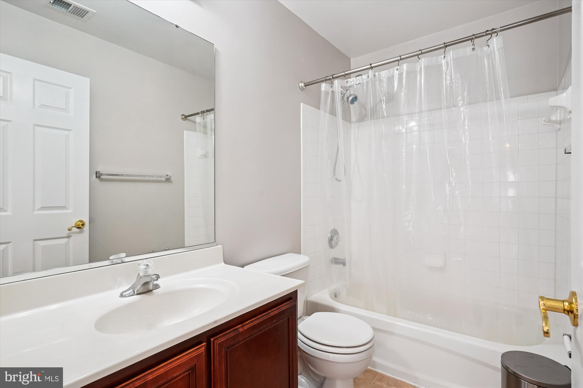 FRANKLIN SQUARE - Residential