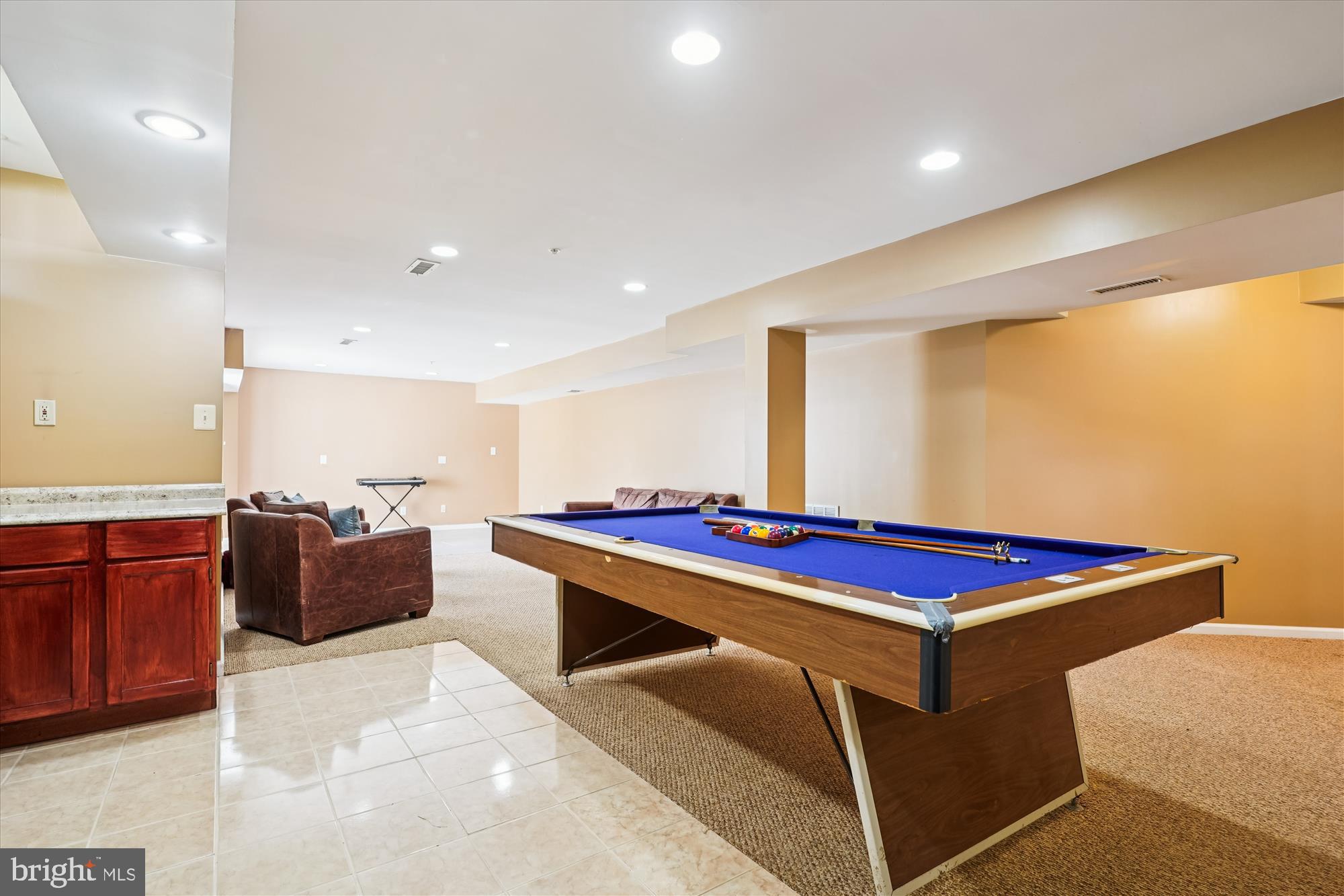 FRANKLIN SQUARE - Residential