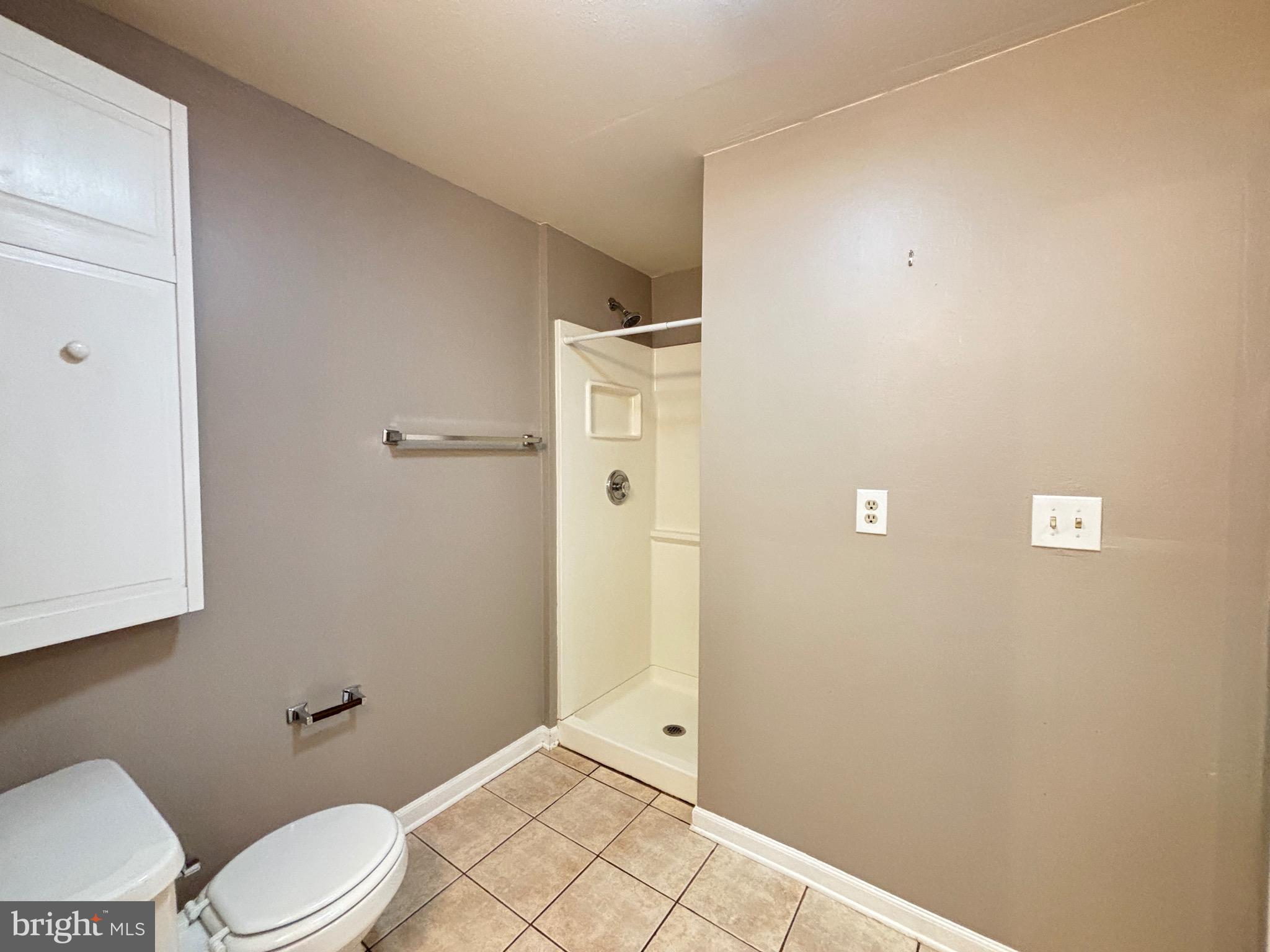 LITTLE ROCKY RUN - Residential Lease