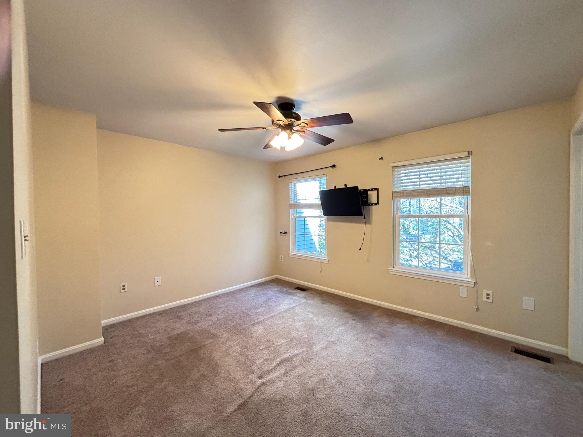 LITTLE ROCKY RUN - Residential Lease