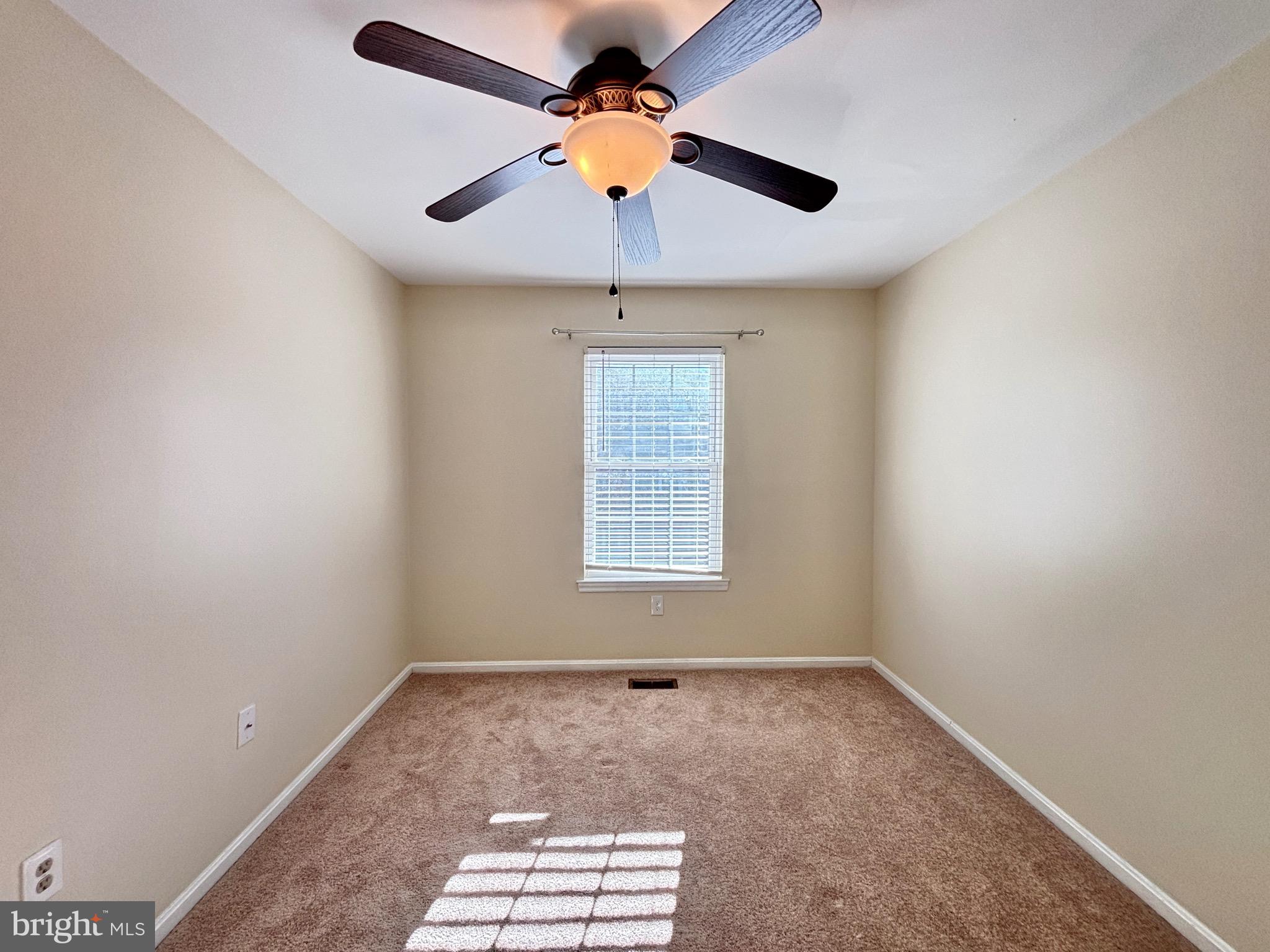 LITTLE ROCKY RUN - Residential Lease