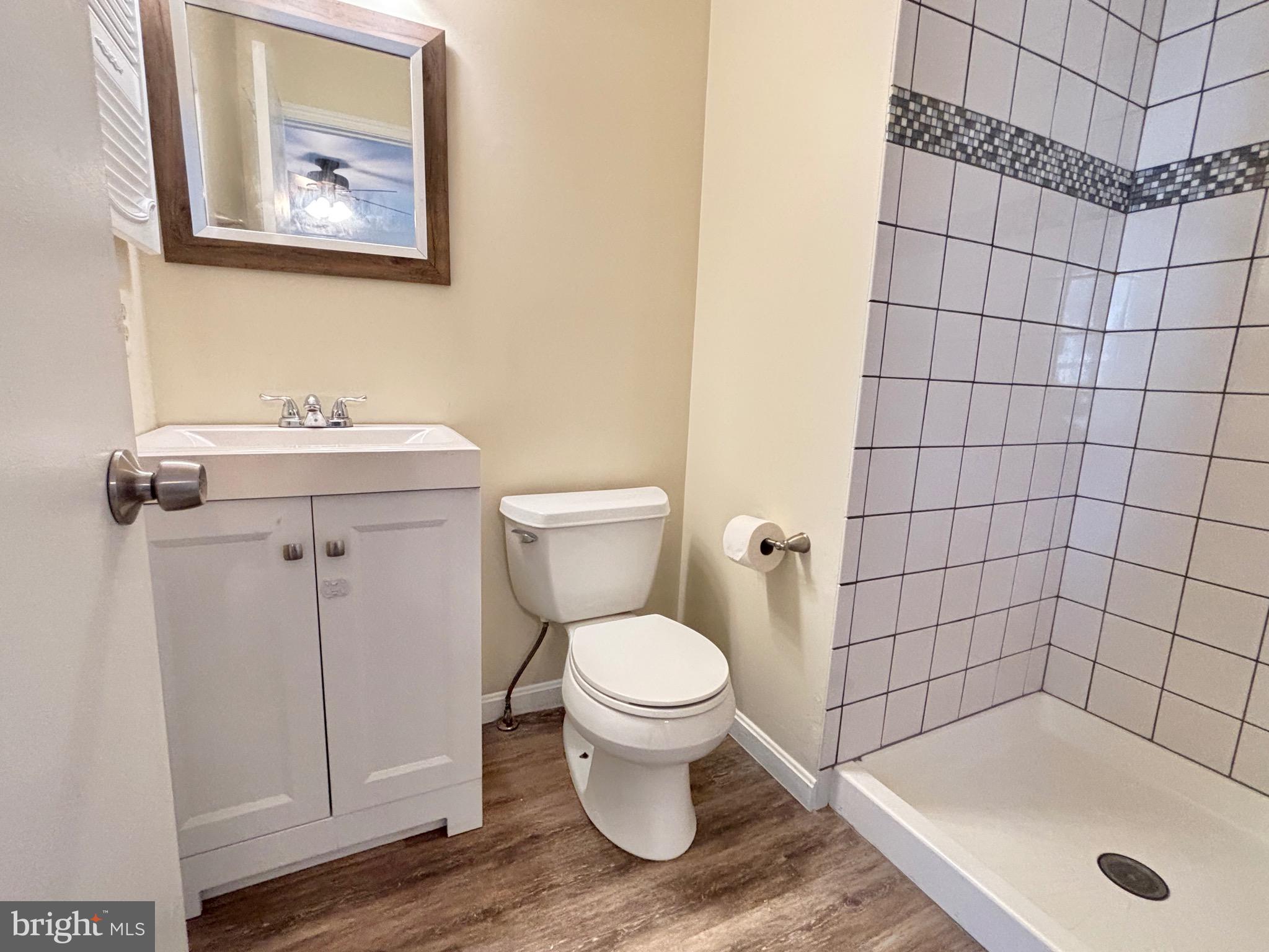 LITTLE ROCKY RUN - Residential Lease