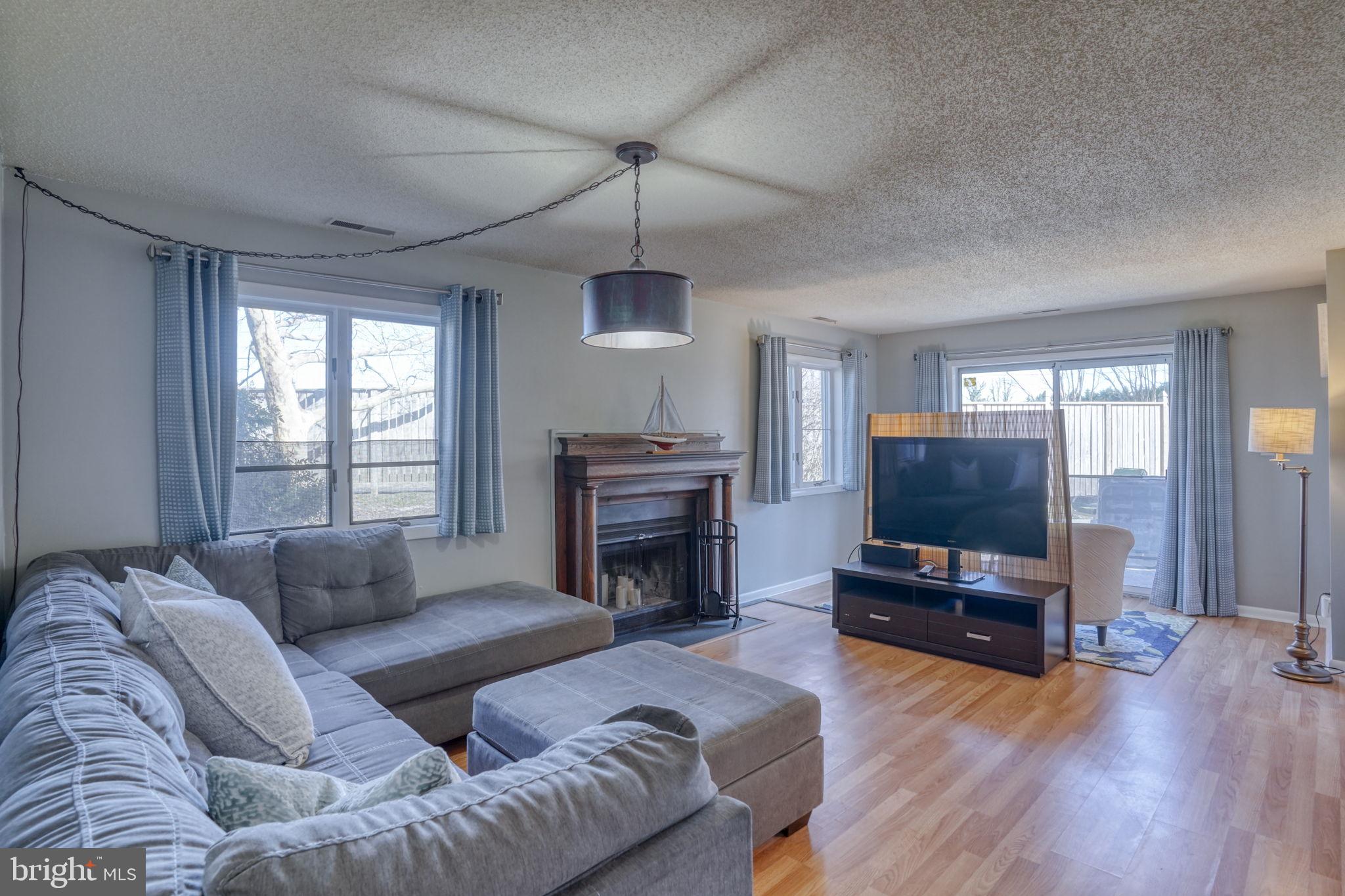 EAGLES LANDING I - Residential