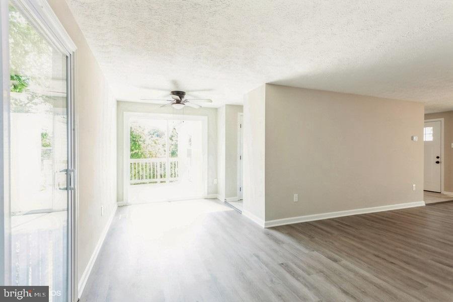 CLEMENS CROSSING - Residential