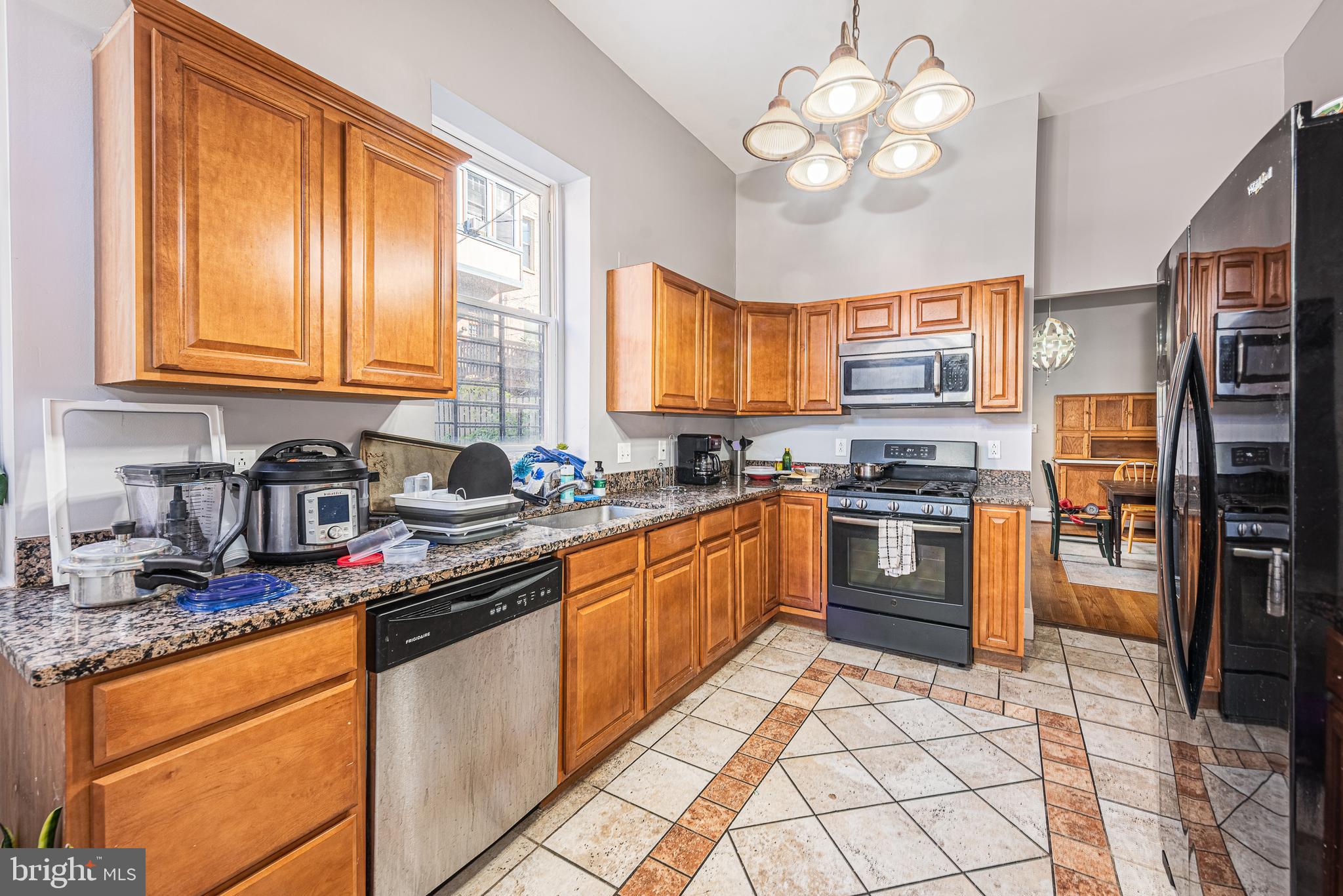 STATION NORTH ARTS DISTRICT - Residential Lease