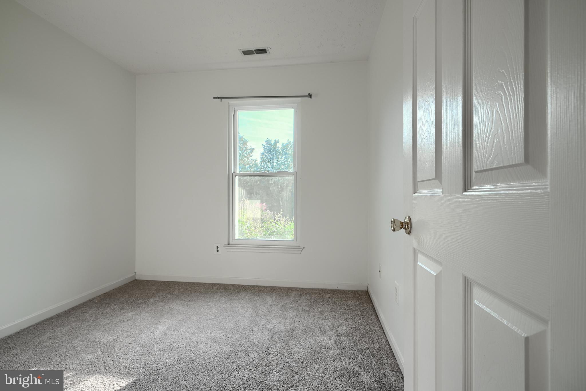 OAKHURST - Residential Lease