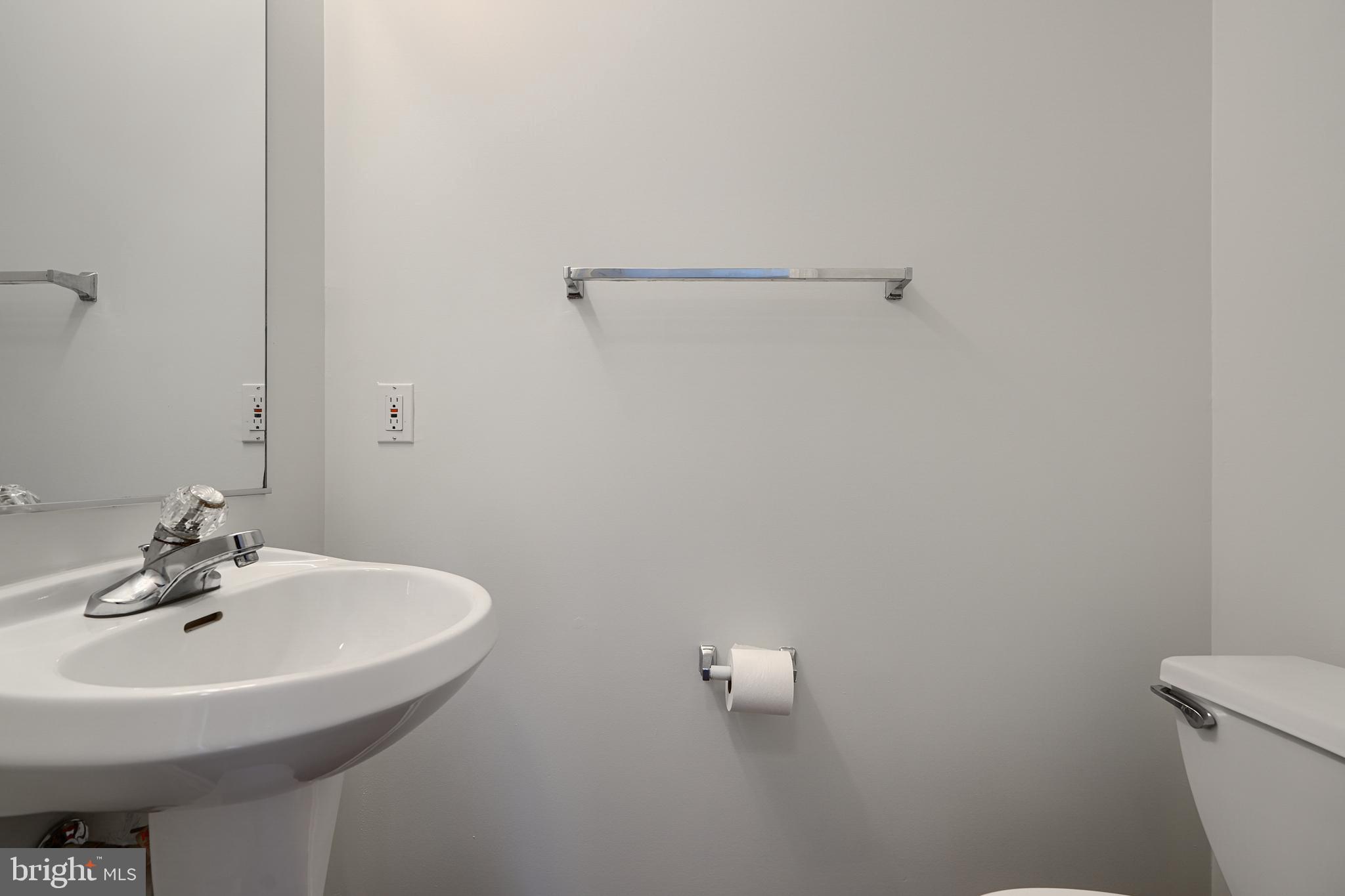 OAKHURST - Residential Lease