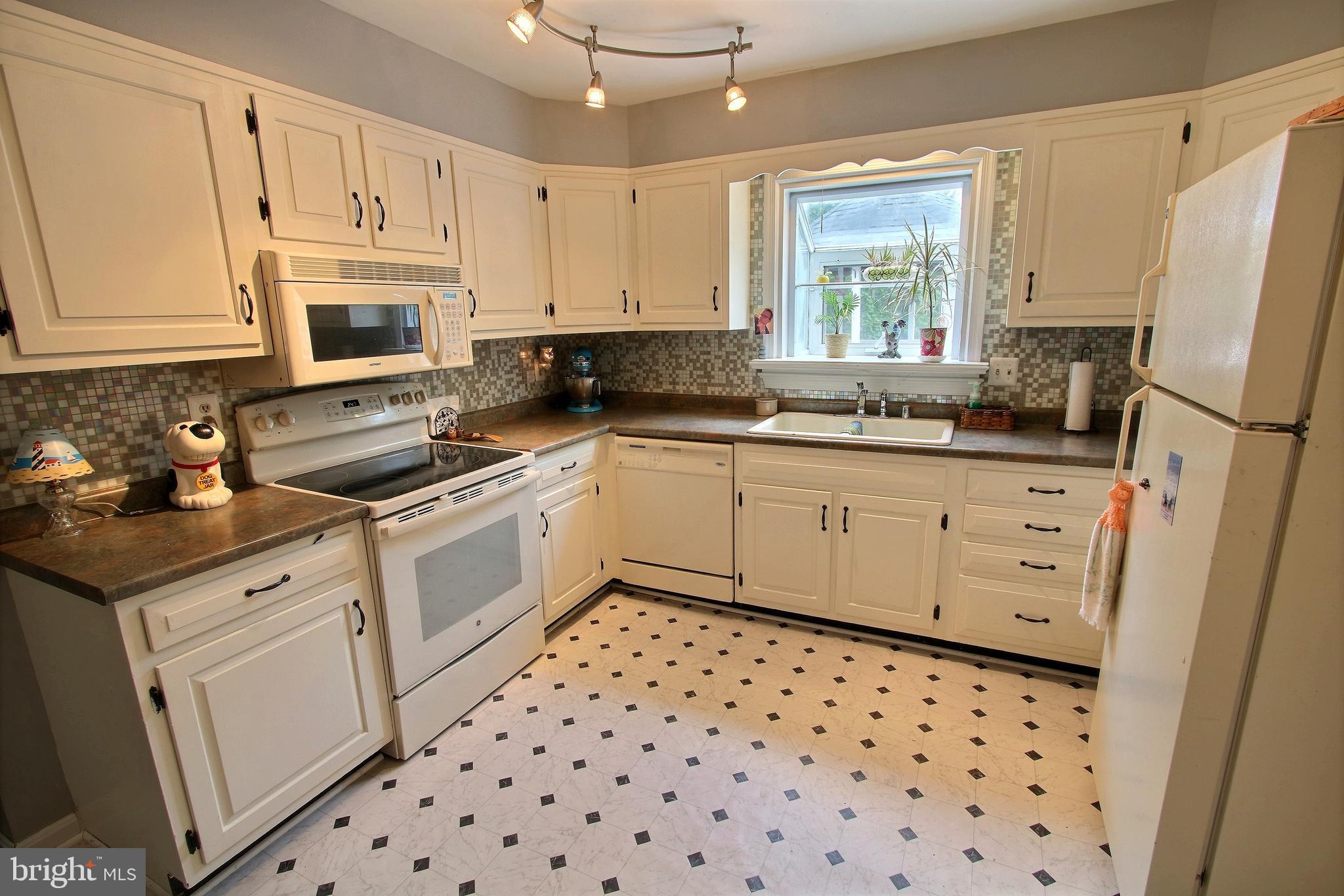 GERMANTOWN ESTATES - Residential