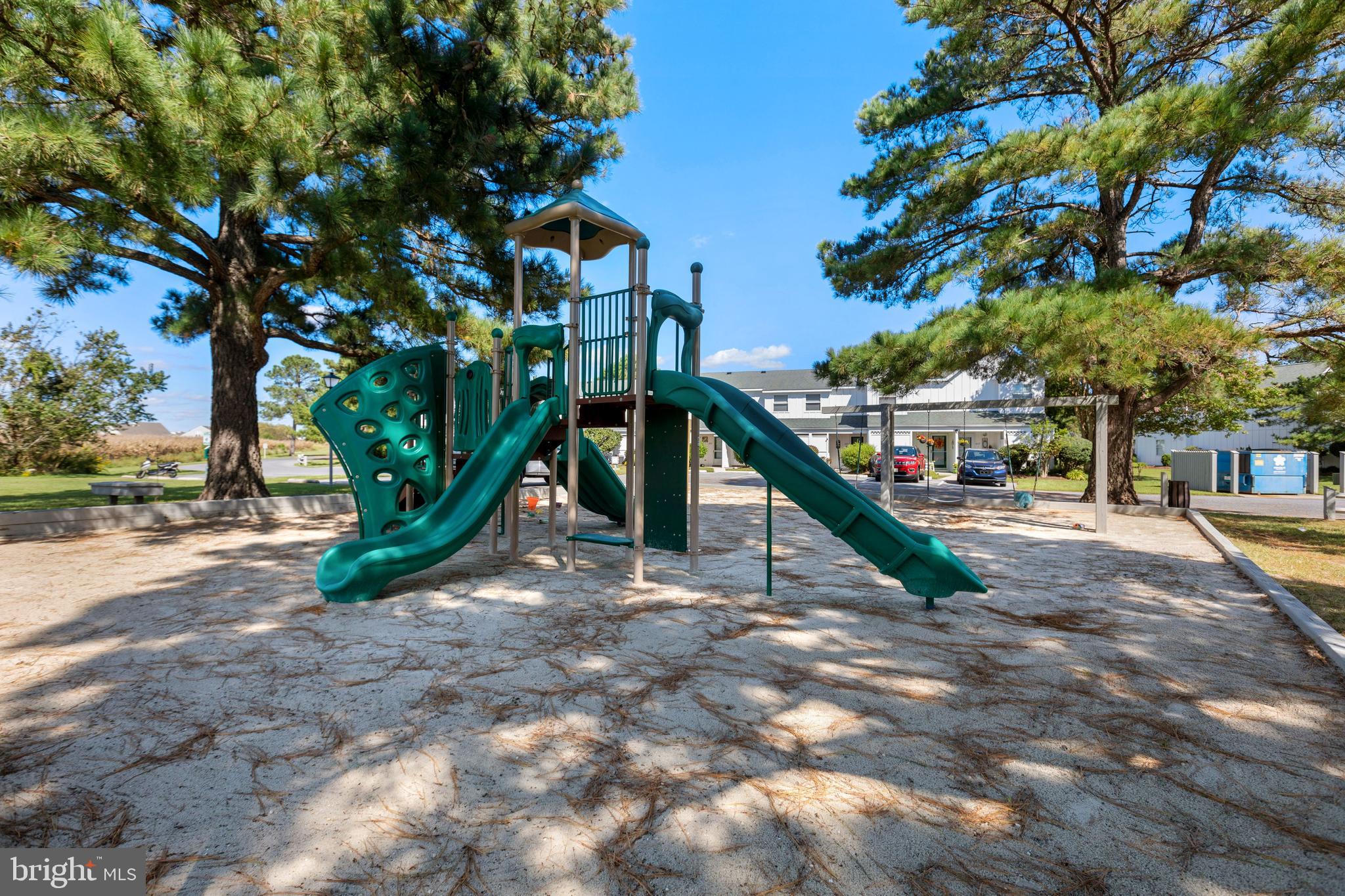 MALLARD LAKES - Residential