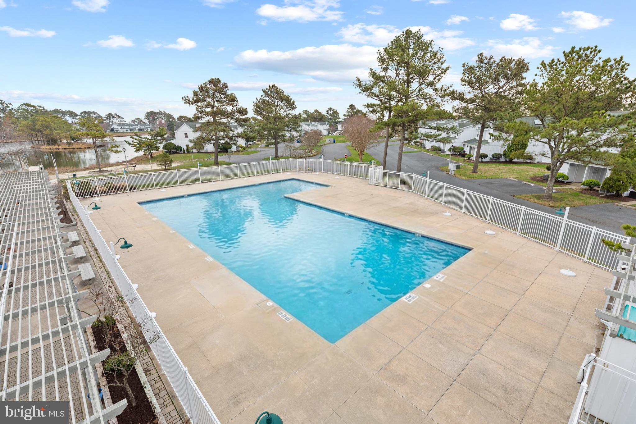 MALLARD LAKES - Residential