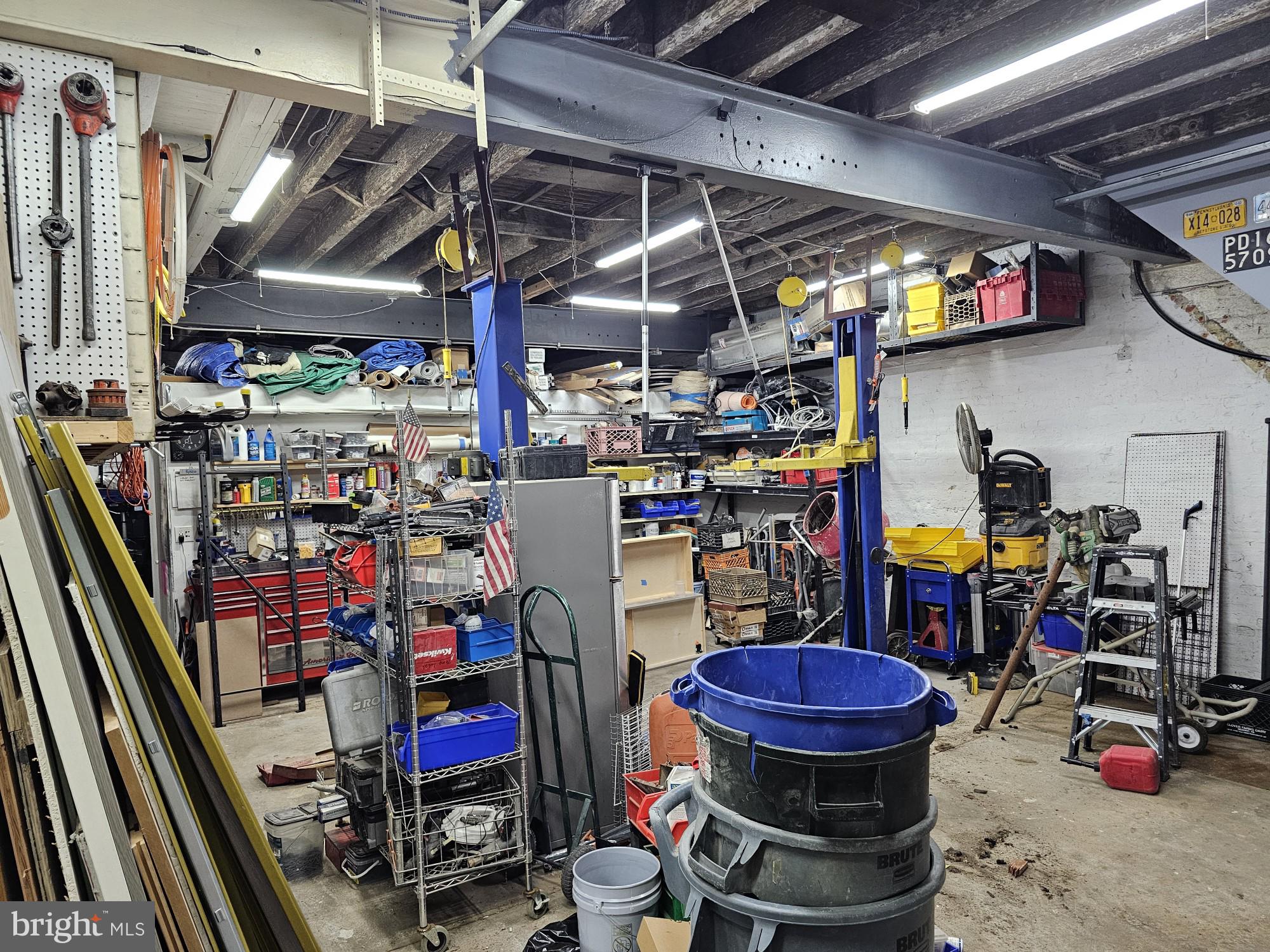 1922 S BANCROFT STREET