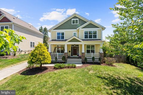 Photo of 19 N Donelson Street, ALEXANDRIA, VA 22304 (MLS # VAAX2060714)