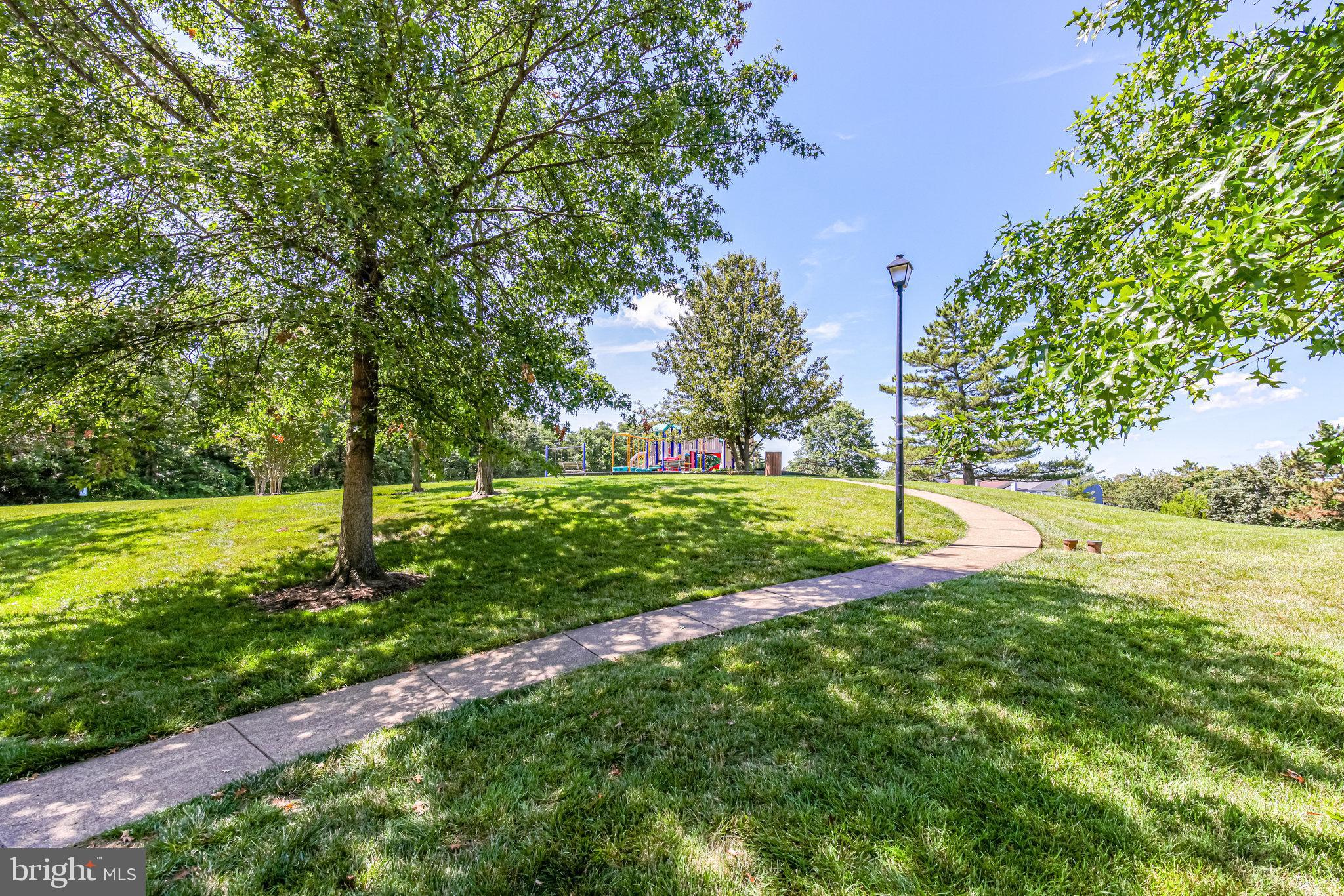 6480 BRICKLEIGH COURT