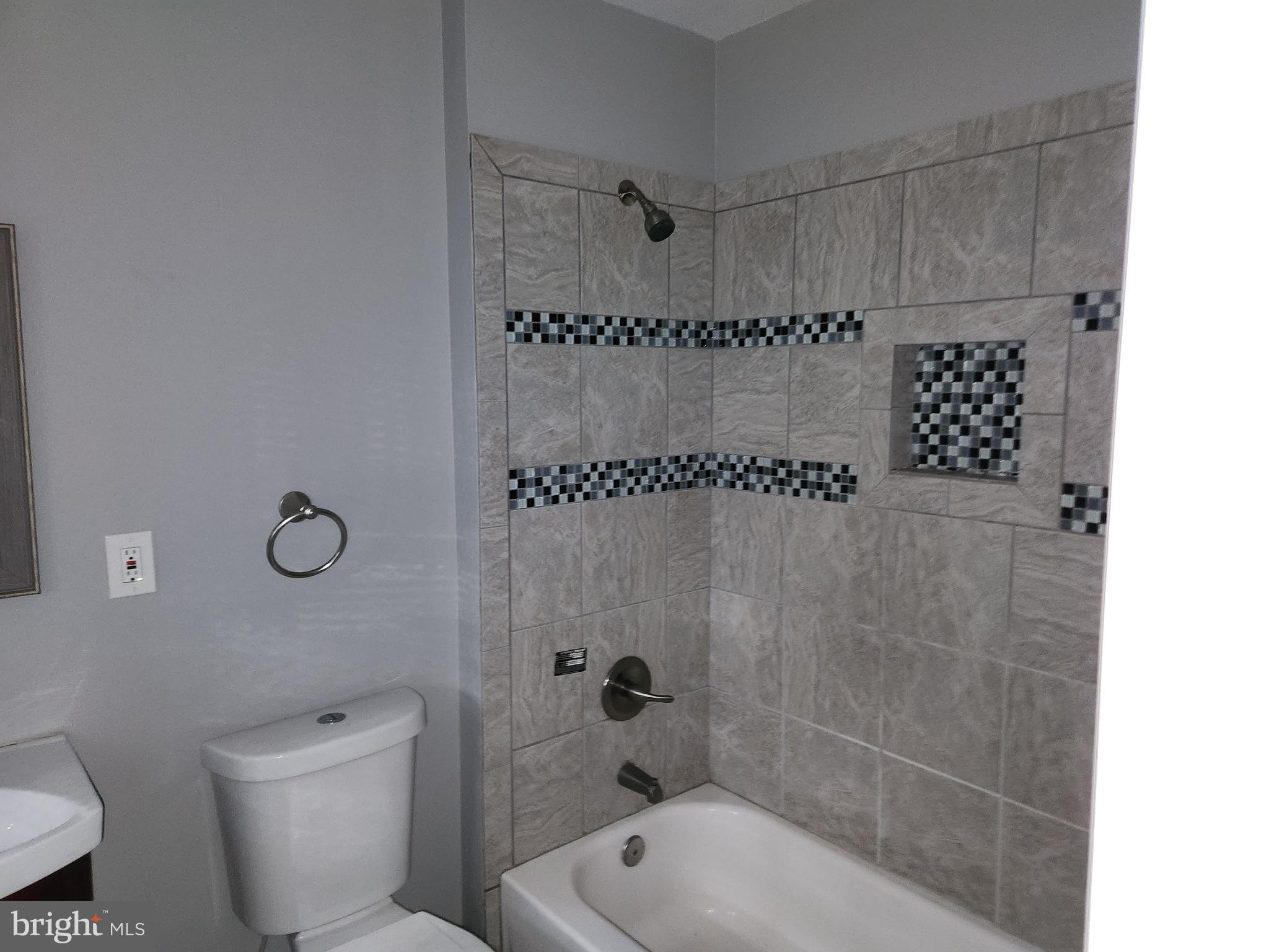 MOUNT WASHINGTON - Residential