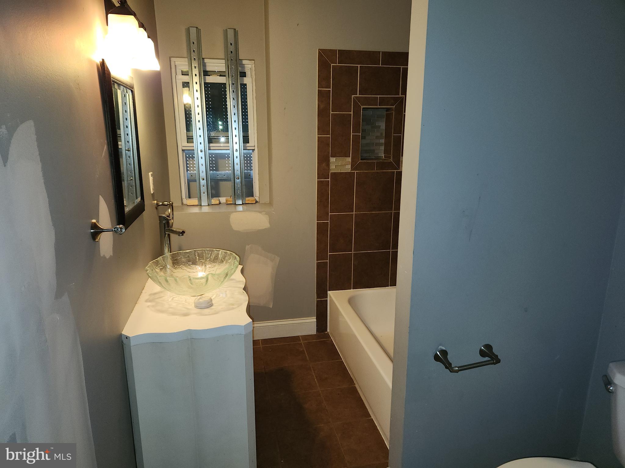 MOUNT WASHINGTON - Residential