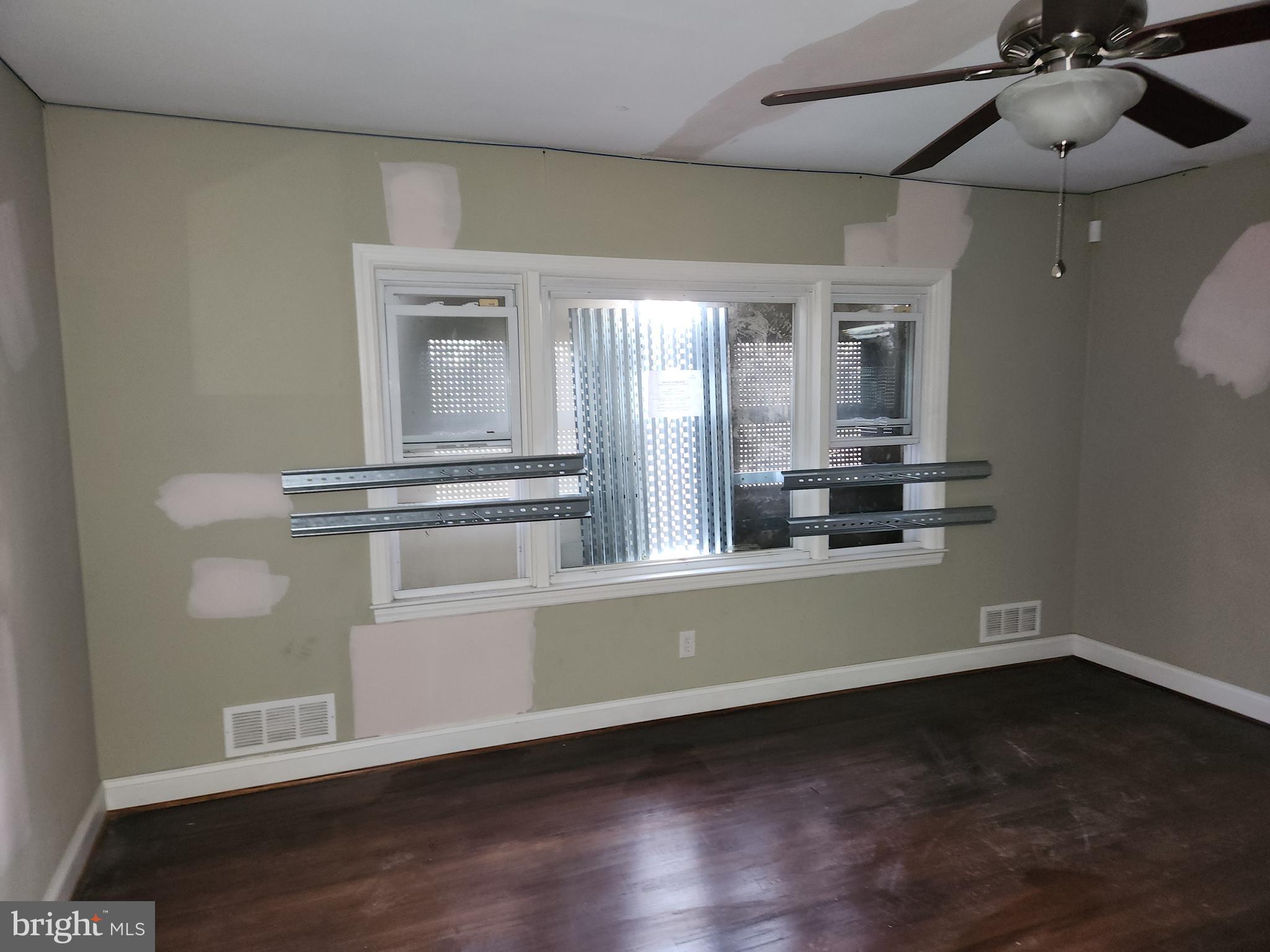 MOUNT WASHINGTON - Residential