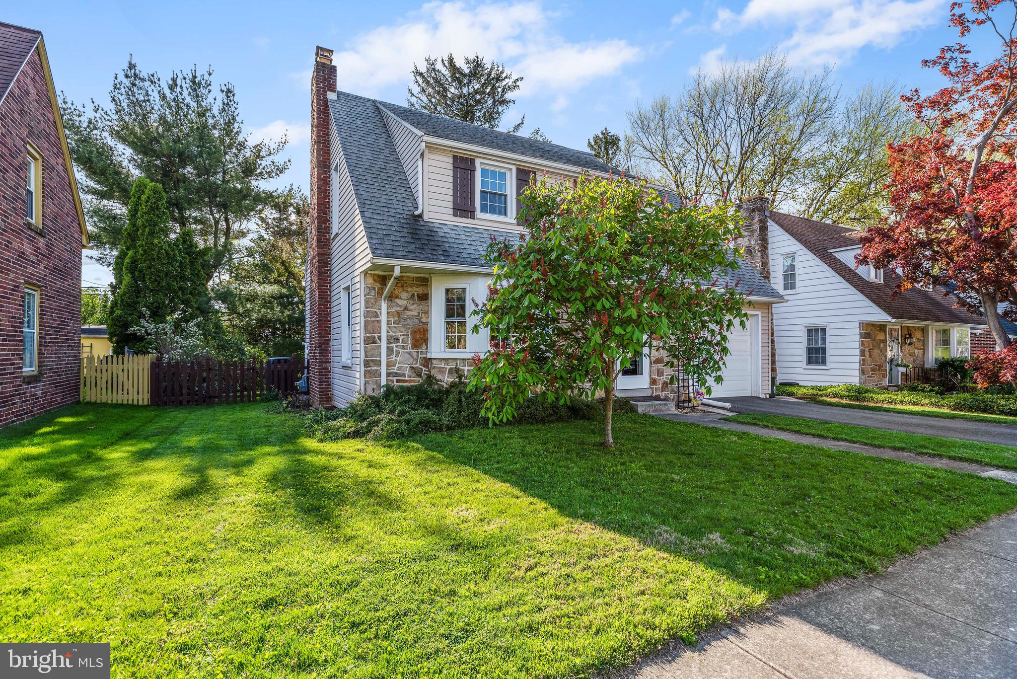 HAINES ACRES/EAST YORK - Residential