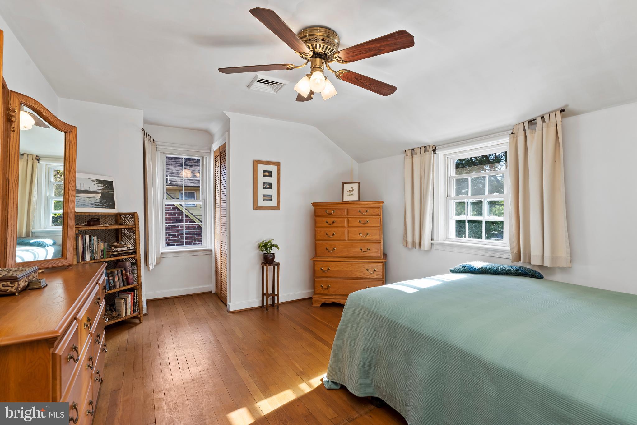 HAINES ACRES/EAST YORK - Residential