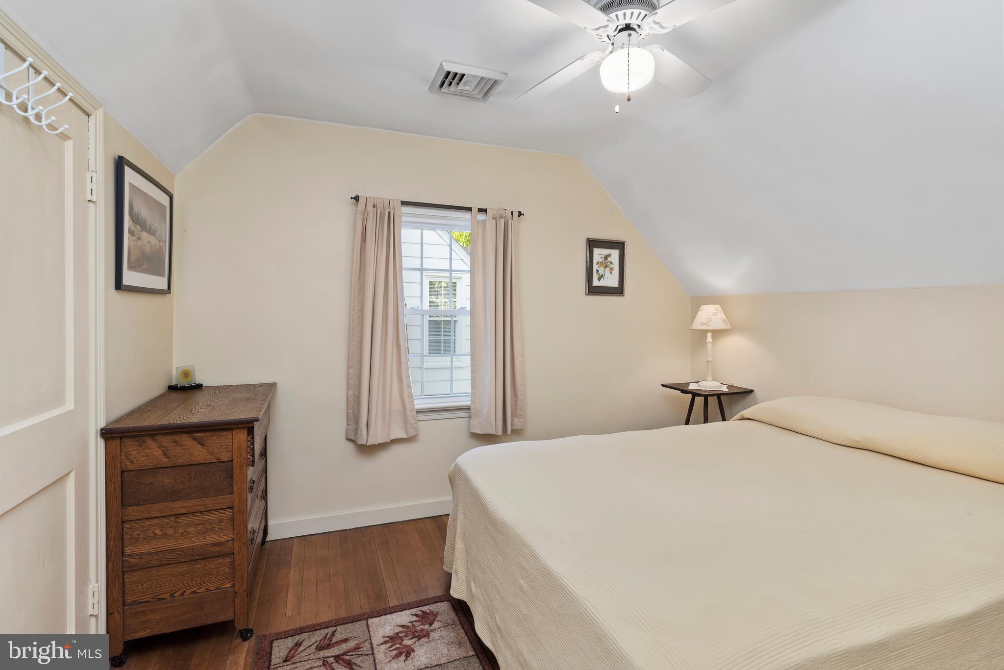 HAINES ACRES/EAST YORK - Residential