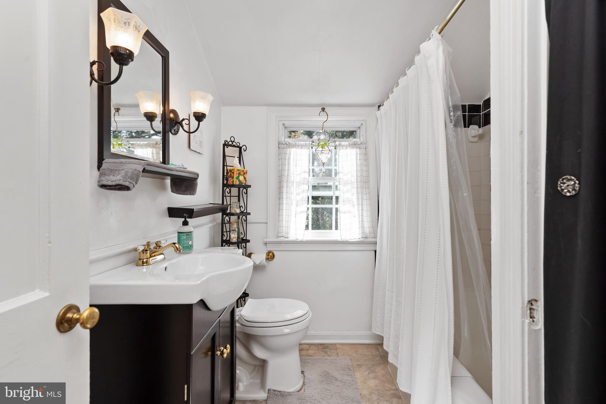 HAINES ACRES/EAST YORK - Residential