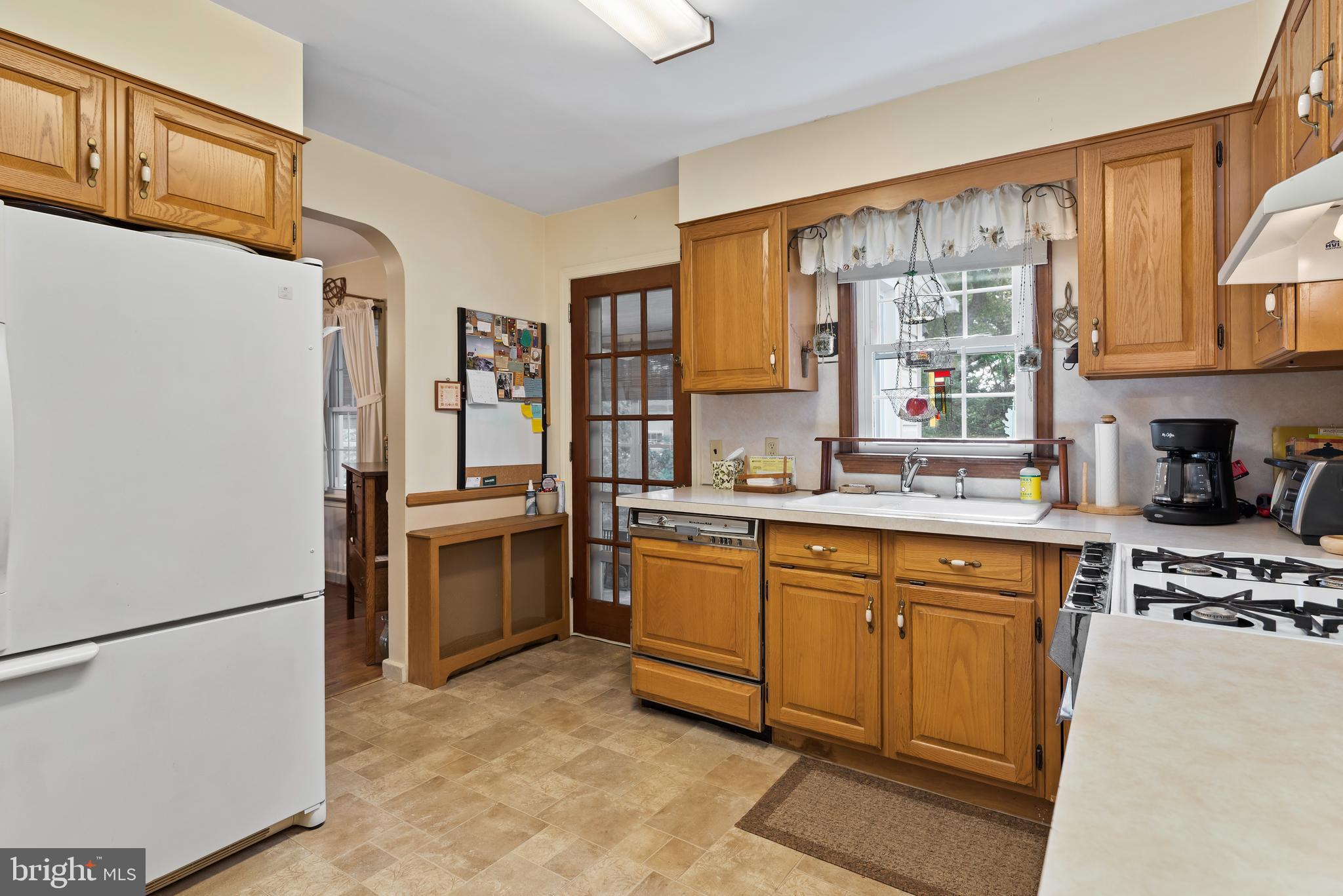 HAINES ACRES/EAST YORK - Residential