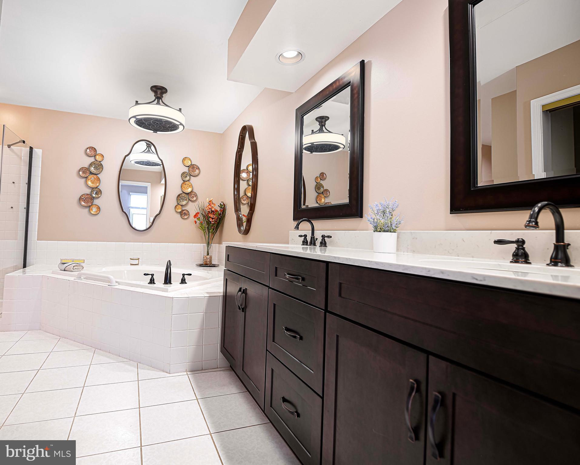 GLEN GATE - Residential