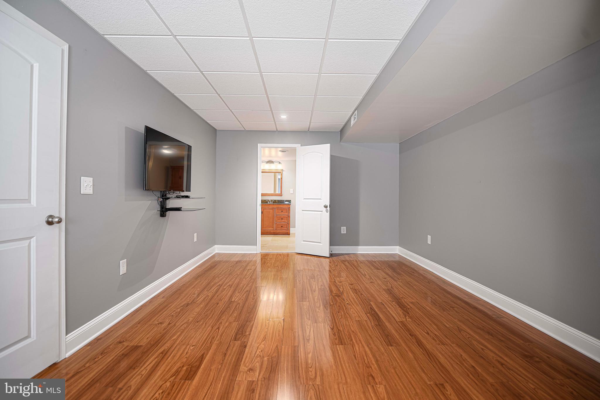 GLEN GATE - Residential