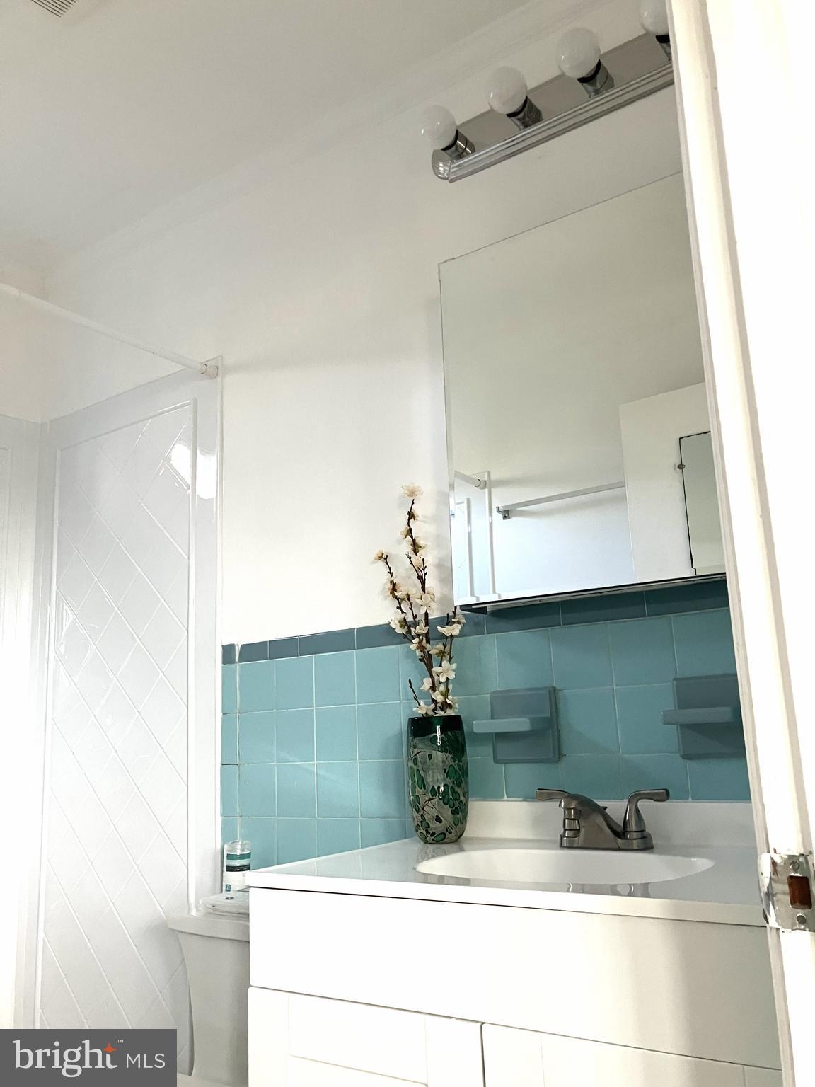 NEW HOPE - Residential Lease