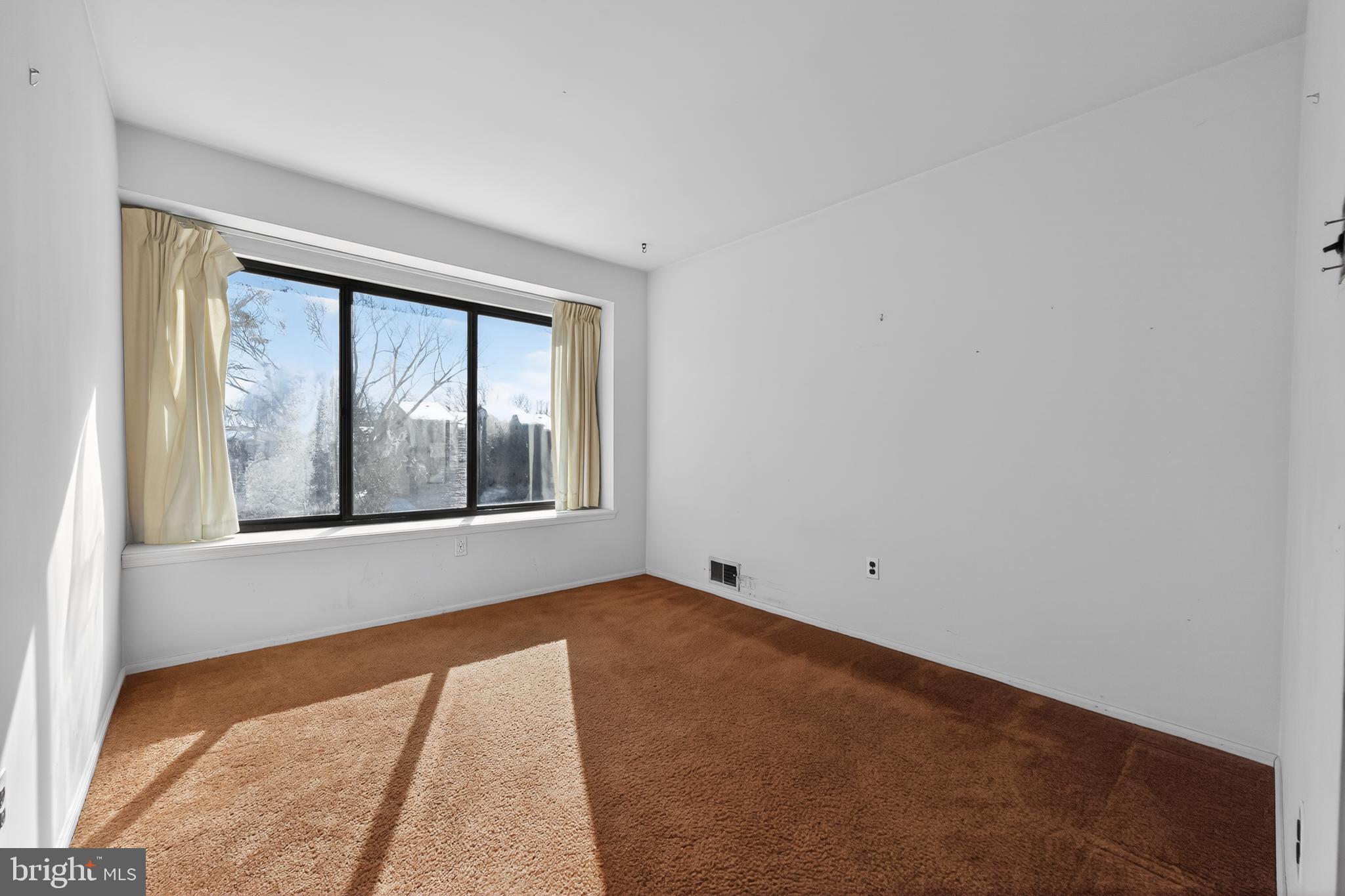 CHESTNUT GROVE - Residential