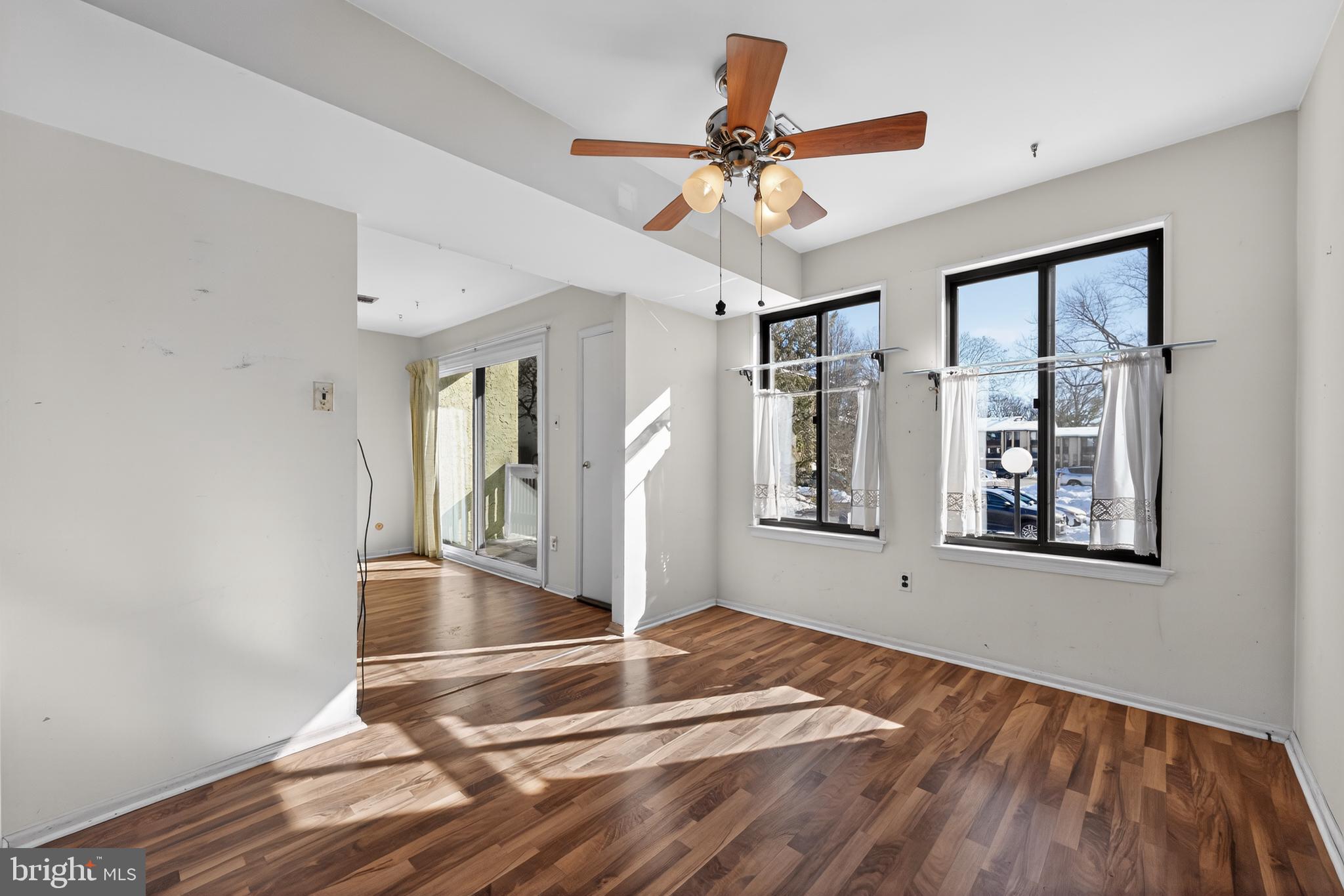 CHESTNUT GROVE - Residential