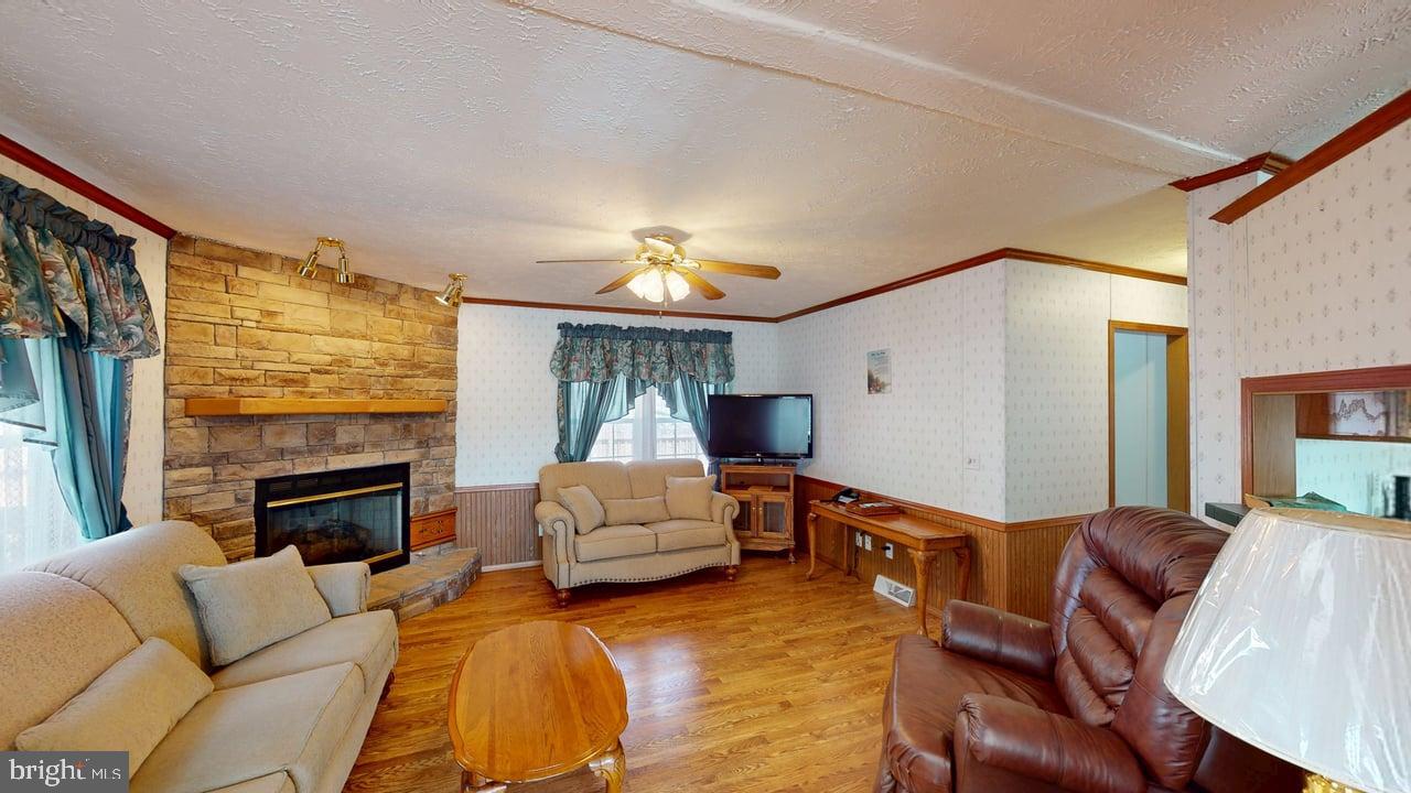 SOMERSET - Residential