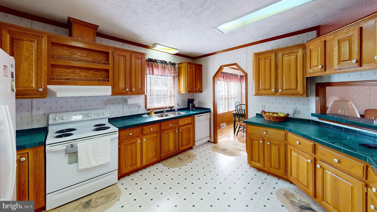 SOMERSET - Residential