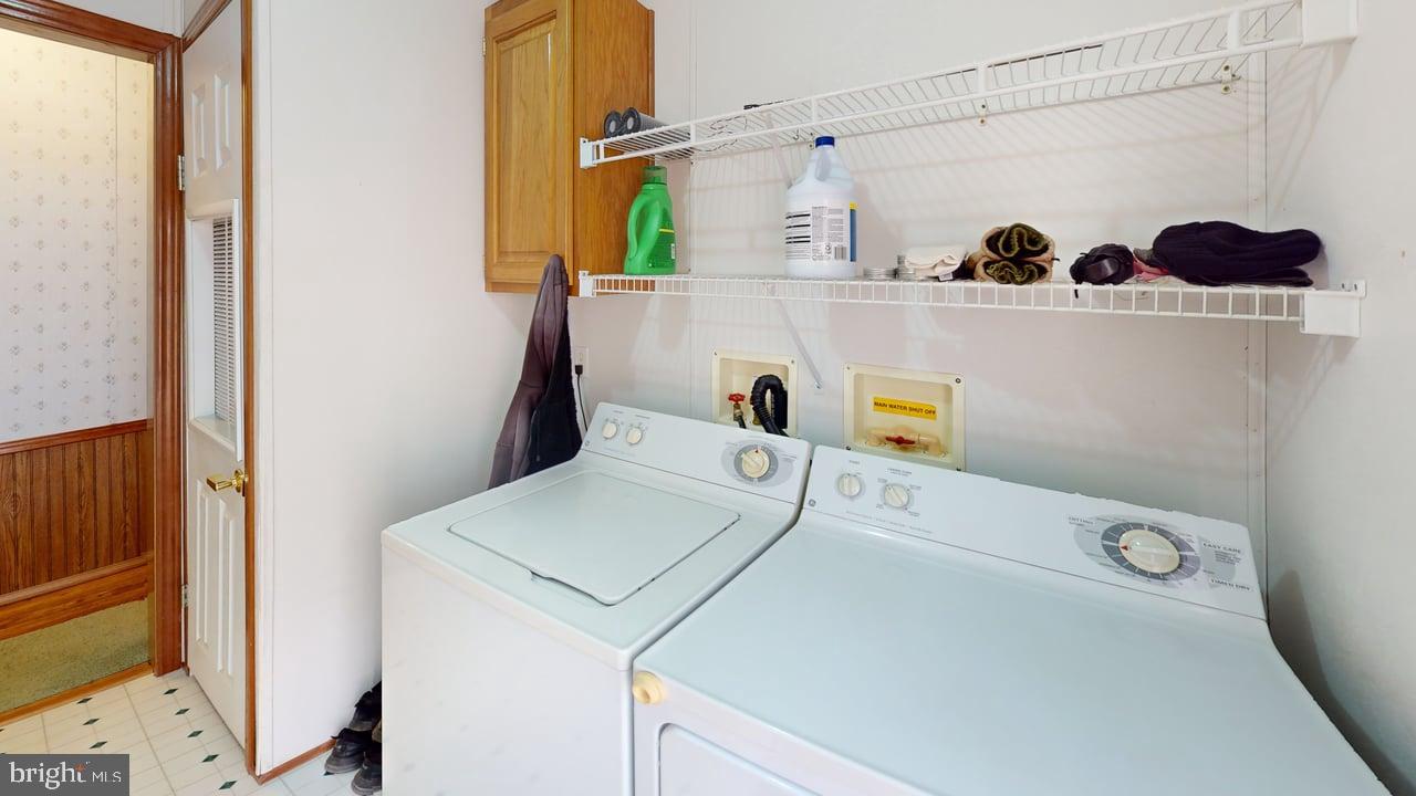 SOMERSET - Residential