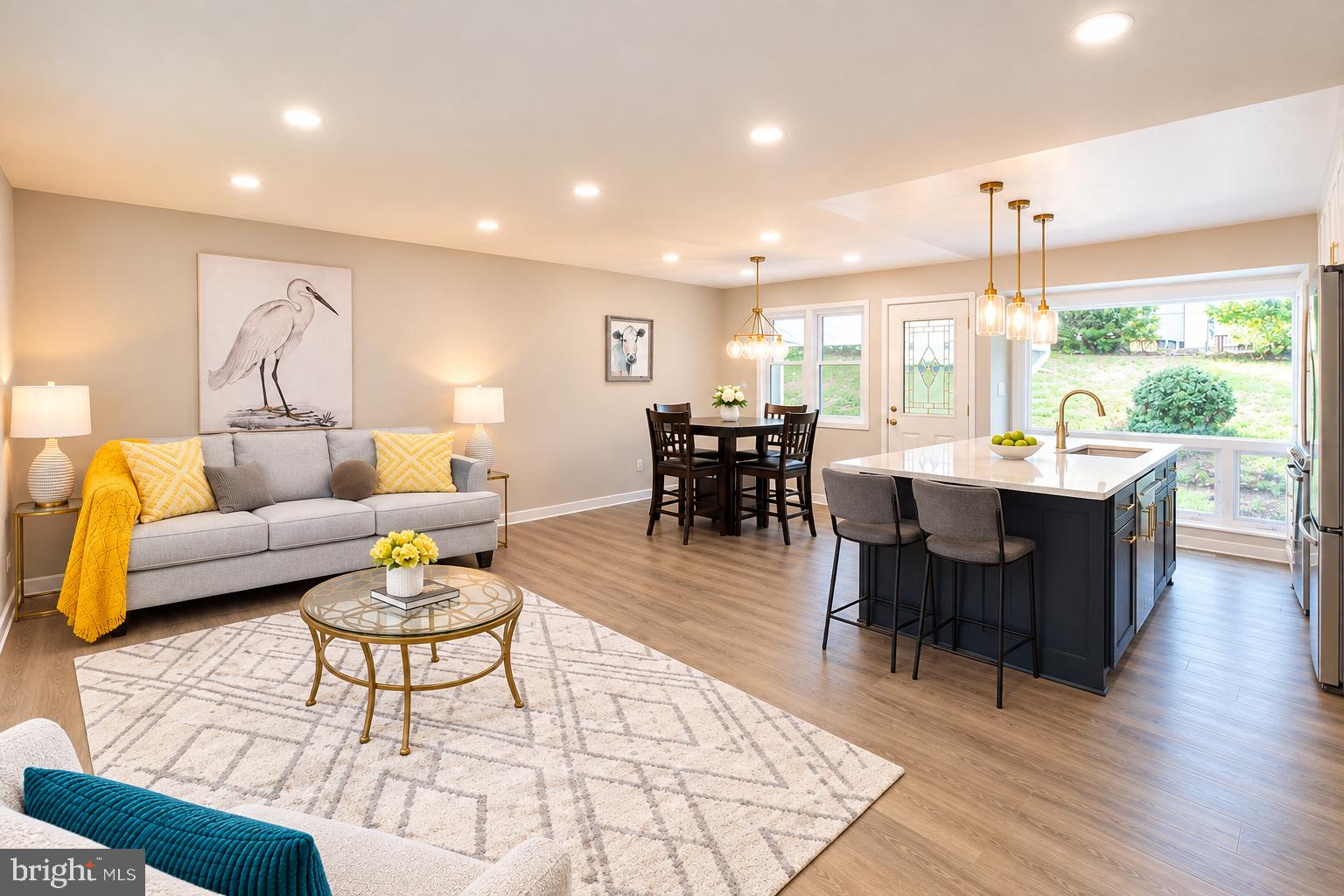 6120 SQUIRE LANE