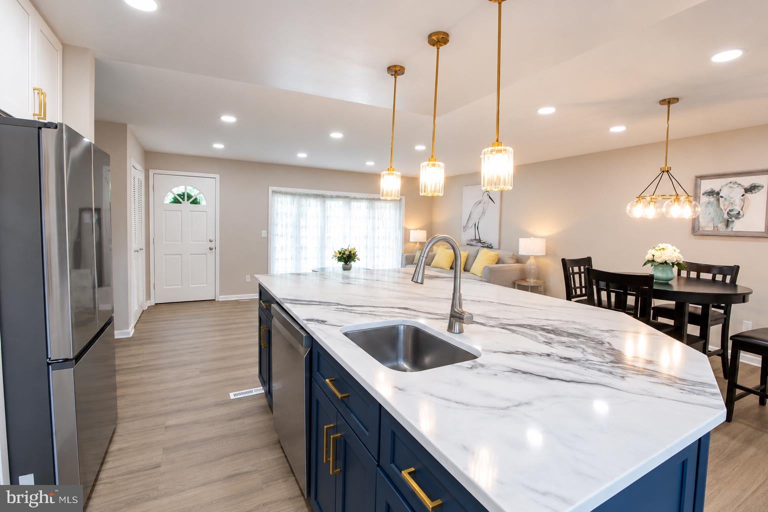 6120 SQUIRE LANE
