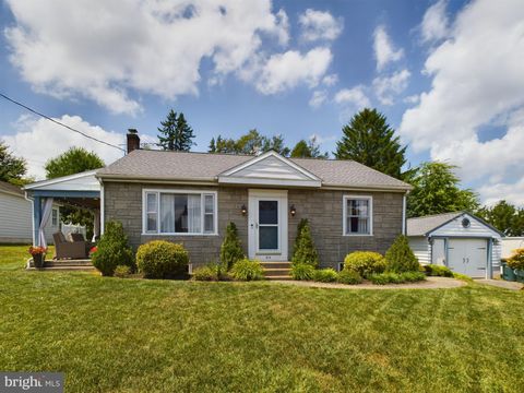 Photo of 219 N Decatur Street N, Strasburg, PA 17579 (MLS # PALA2053756)
