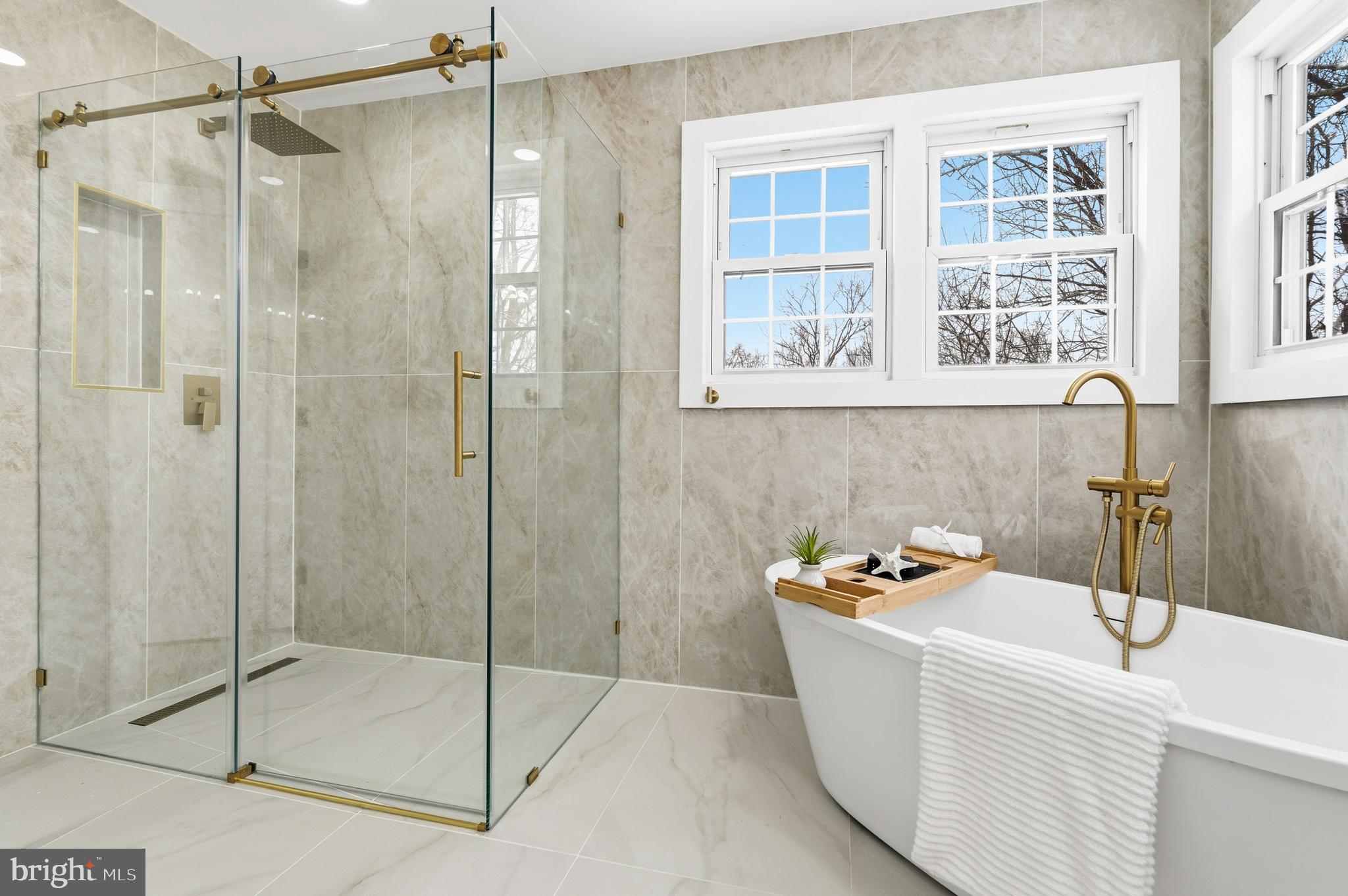 SHAKER WOODS - Residential